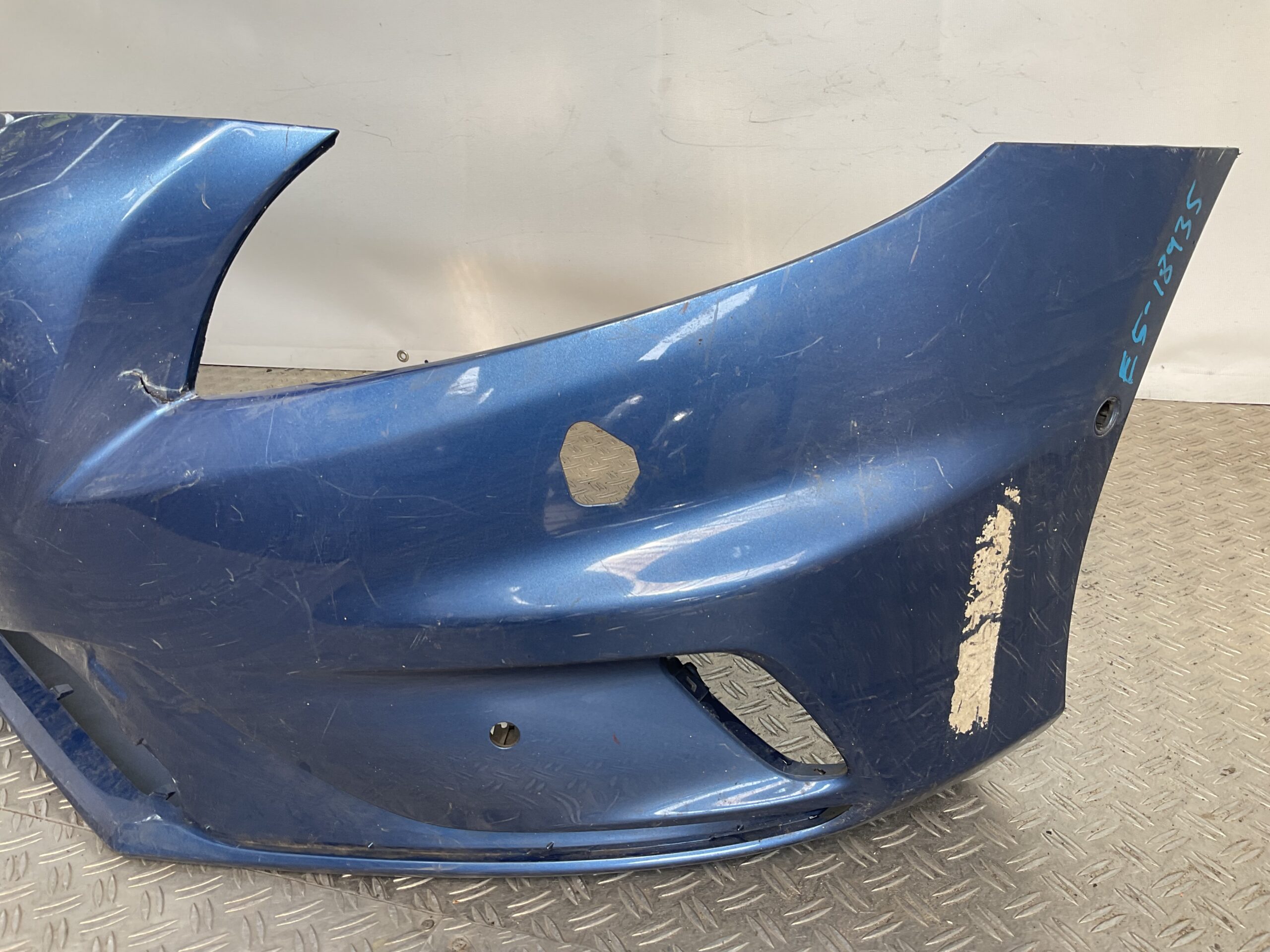 Bumper Volvo V40 RDesign R-Design kls pdc 12-19 31347085 Voorbumper E5-18935