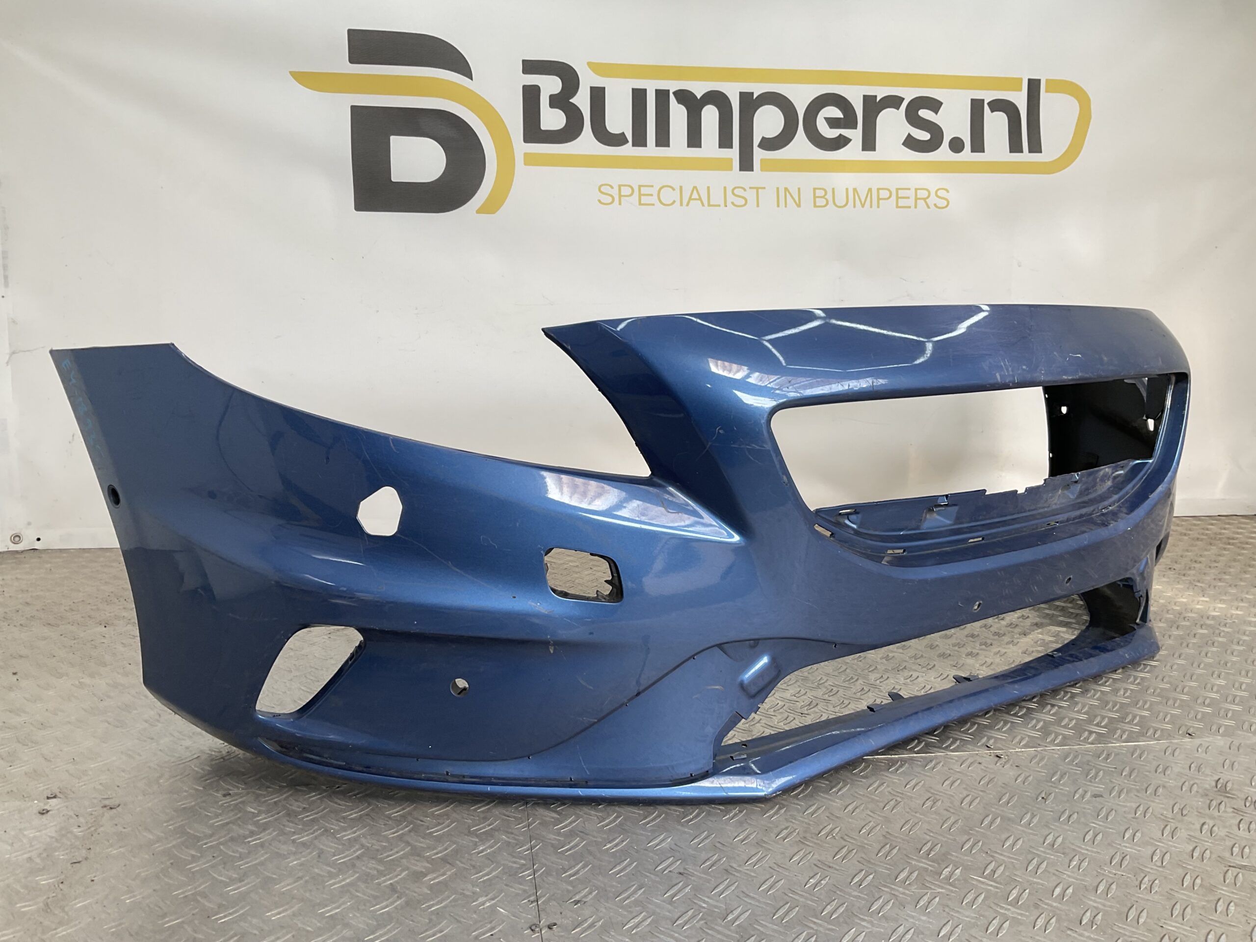 Bumper Volvo V40 RDesign R-Design kls pdc 12-19 31347085 Voorbumper E5-18935