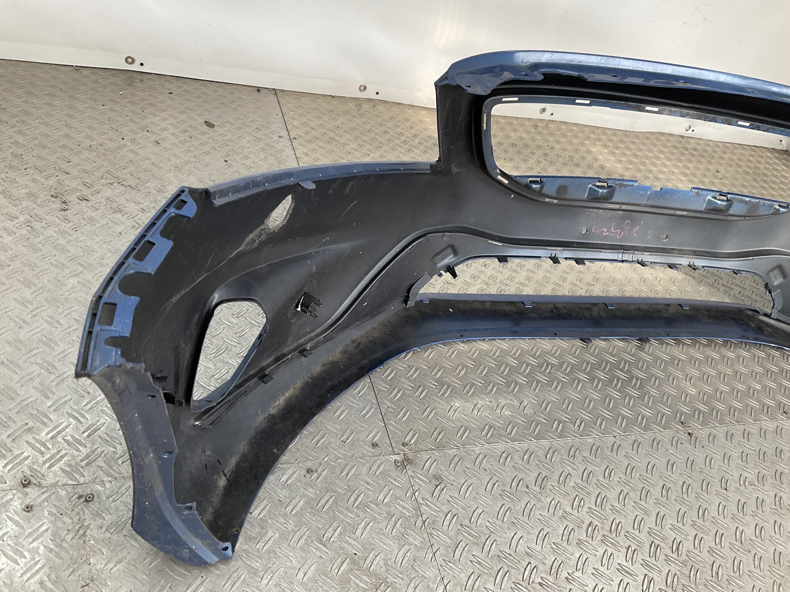 Bumper Volvo V40 RDesign R-Design kls pdc 12-19 31347085 Voorbumper E5-18935