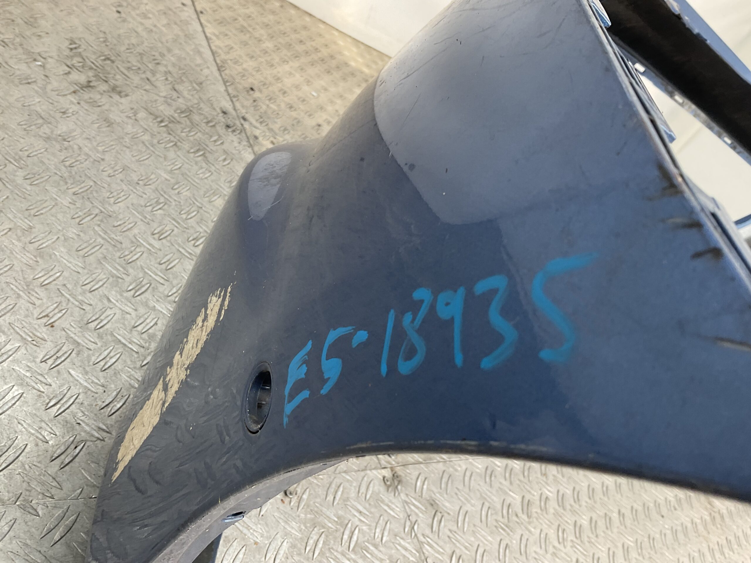 Bumper Volvo V40 RDesign R-Design kls pdc 12-19 31347085 Voorbumper E5-18935