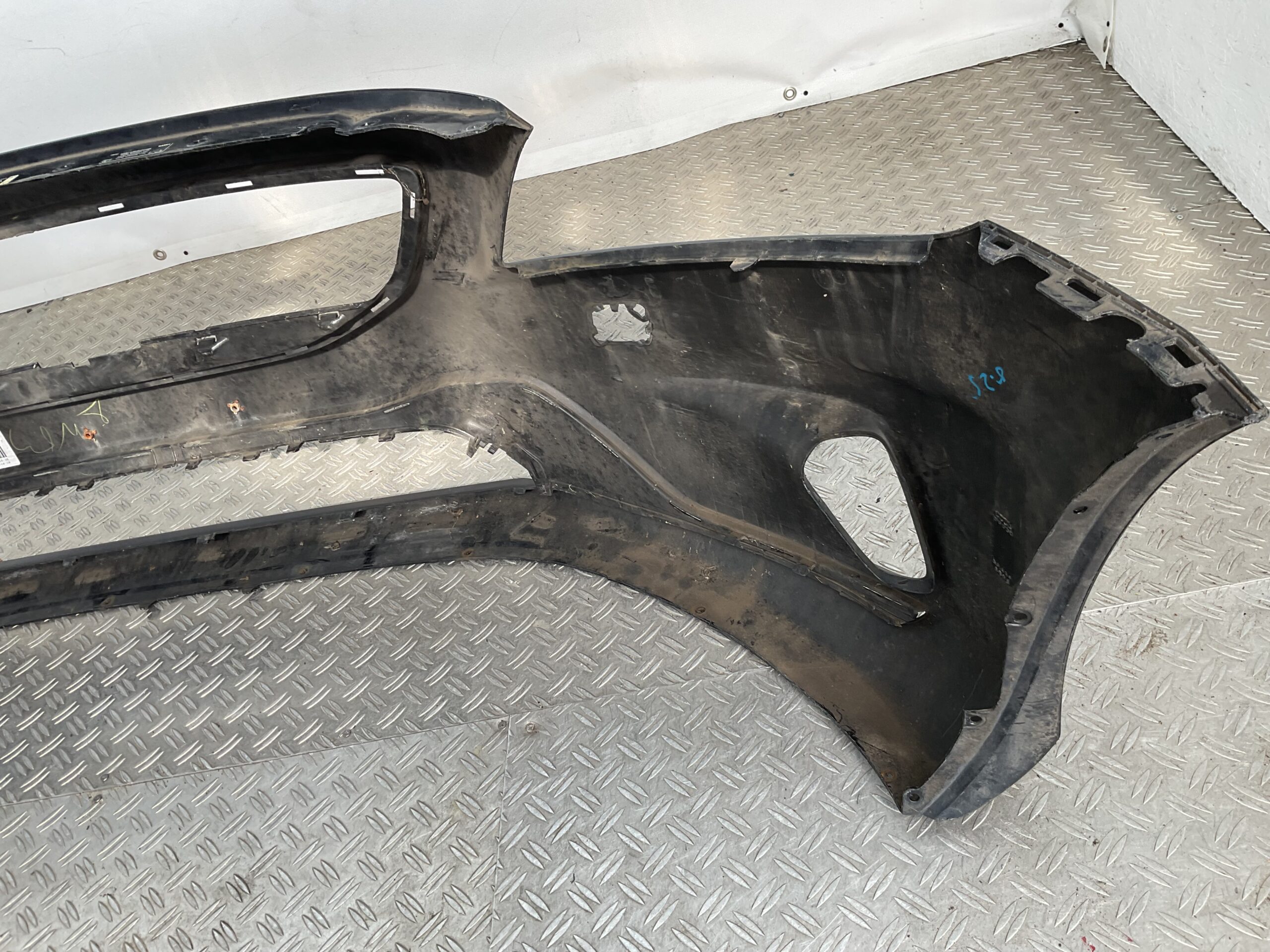 Bumper Volvo V40 RDesign R-Design kls pdc 12-19 31347085 Voorbumper E4-18936