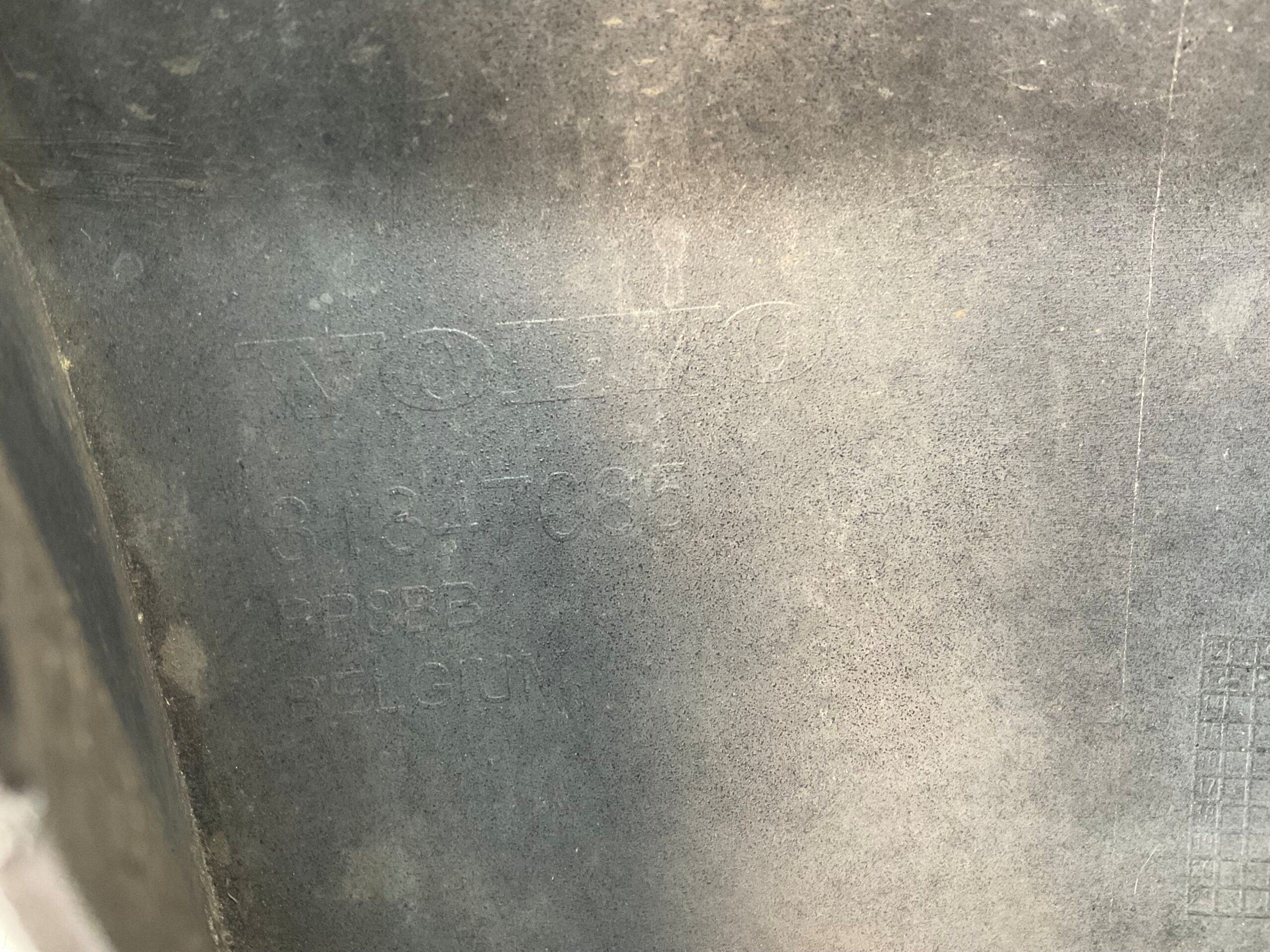 Bumper Volvo V40 RDesign R-Design kls pdc 12-19 31347085 Voorbumper E4-18936