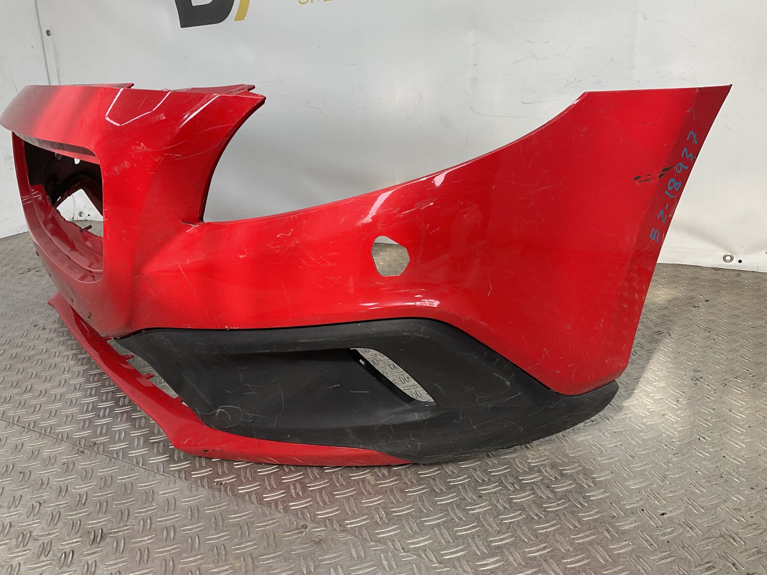 Bumper Volvo V40 31353310 Crosscountry Voorbumper E2-18937