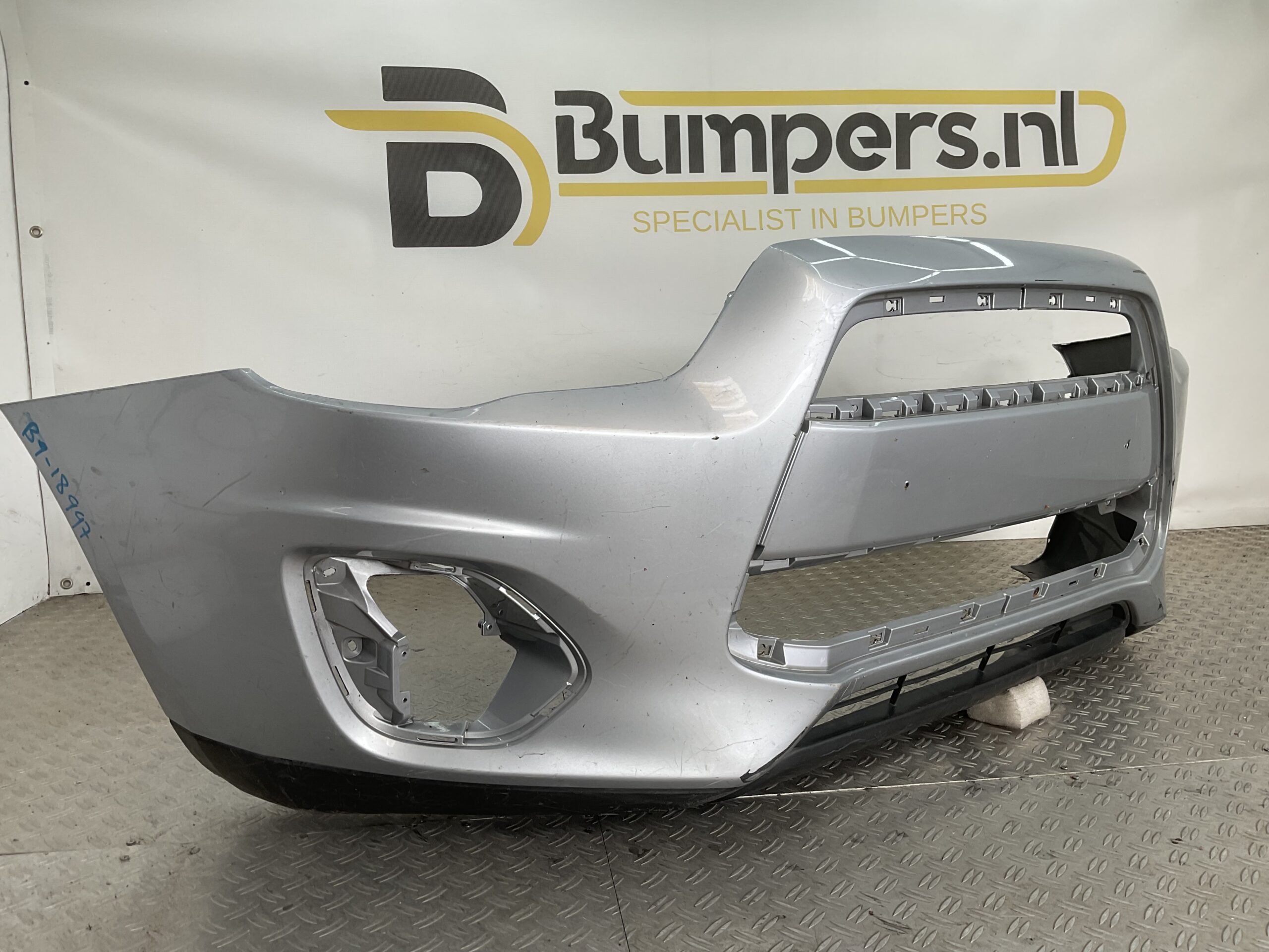 Bumper Mitsubishi ASX Facelift 6400F649zz Voorbumper B9-18997