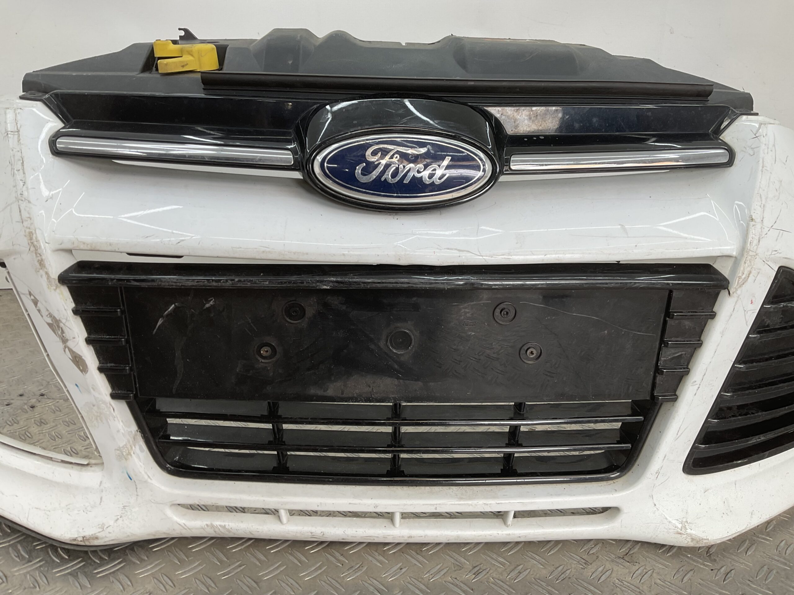 BUMPER FORD FOCUS MK3 ST LINE ST-Line 10-14 BM51-17757-A VOORBUMPER D9-19002