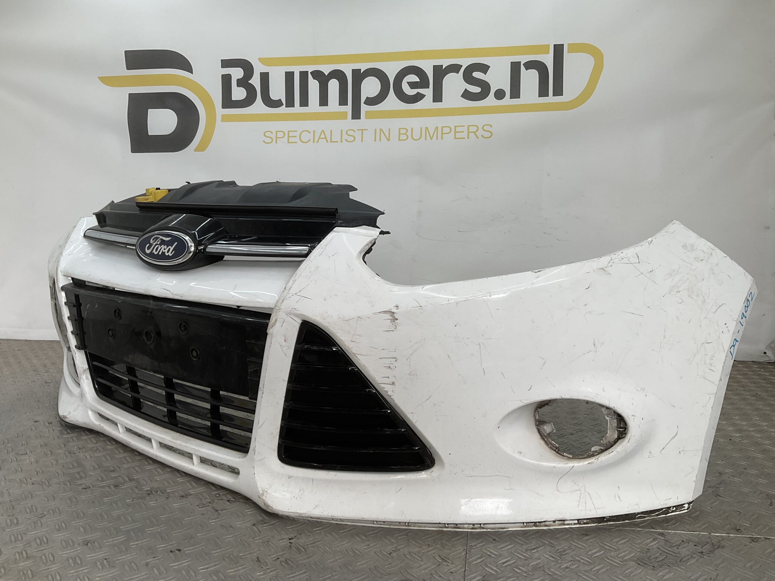 BUMPER FORD FOCUS MK3 ST LINE ST-Line 10-14 BM51-17757-A VOORBUMPER D9-19002