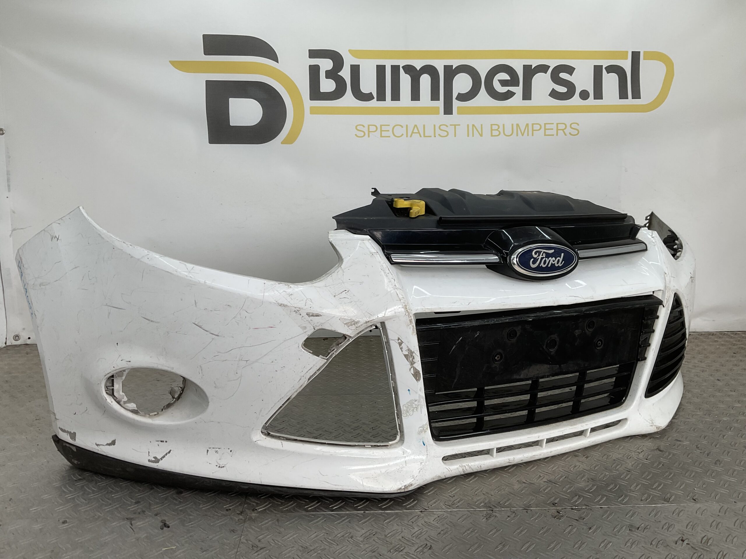 BUMPER FORD FOCUS MK3 ST LINE ST-Line 10-14 BM51-17757-A VOORBUMPER D9-19002
