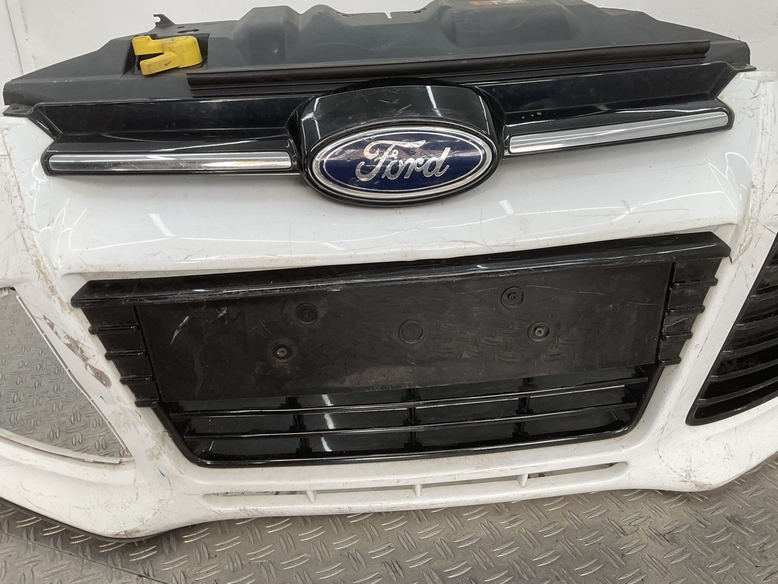 BUMPER FORD FOCUS MK3 ST LINE ST-Line 10-14 BM51-17757-A VOORBUMPER D9-19002