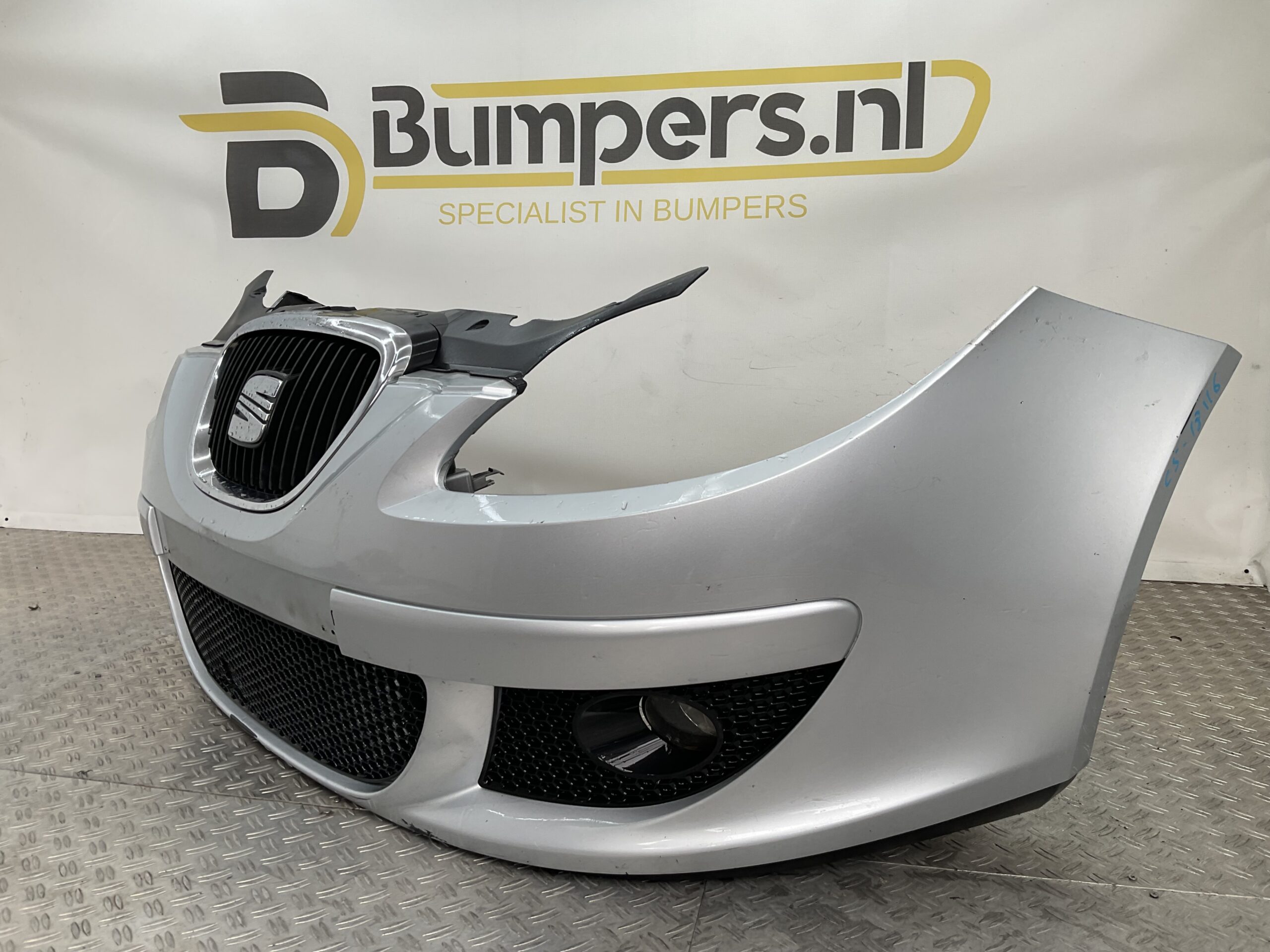 BUMPER Seat Altea 5P1 5P0853654 VOORBUMPER C5-18116