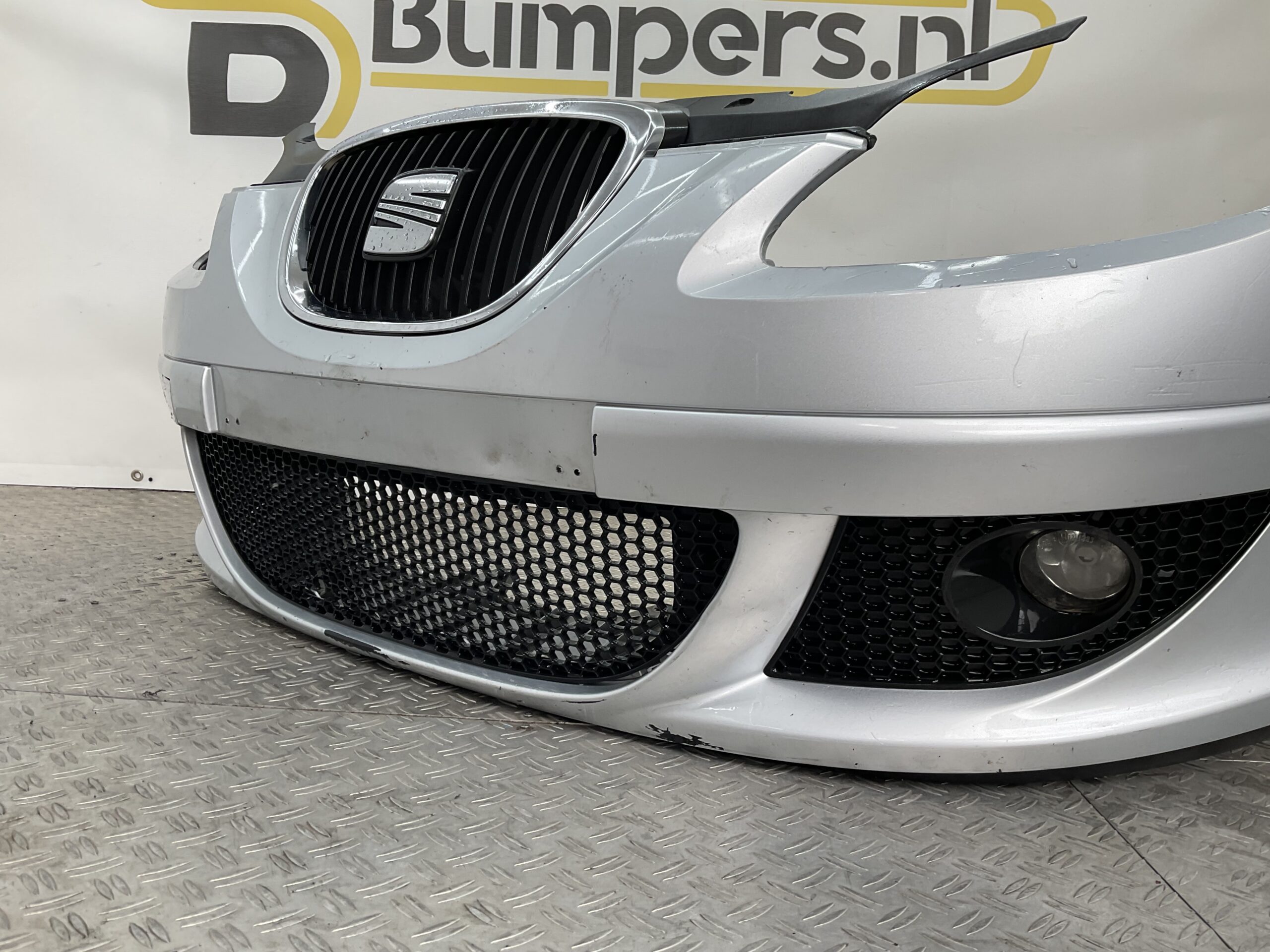 BUMPER Seat Altea 5P1 5P0853654 VOORBUMPER C5-18116