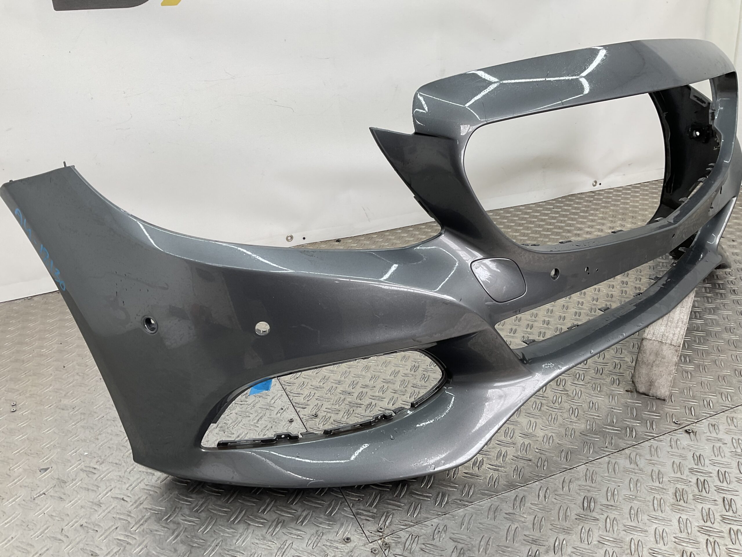 Bumper Mercedes C Klasse W205 Facelift A2058851101 Voorbumper A4-18130