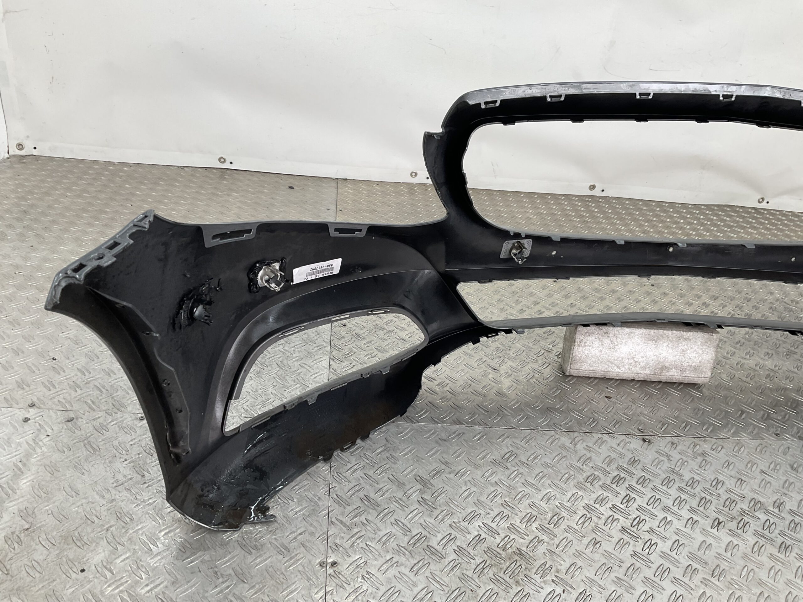 Bumper Mercedes C Klasse W205 Facelift A2058851101 Voorbumper A4-18130