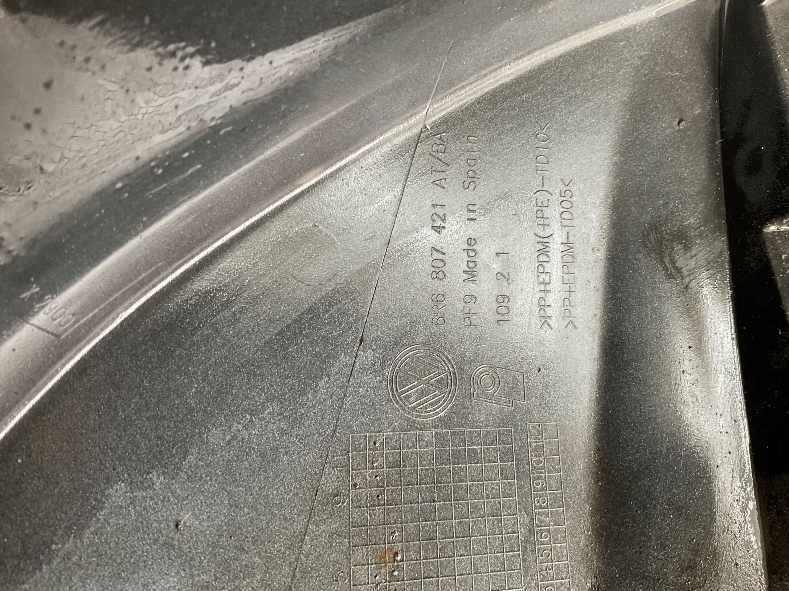 Bumper Volkswagen Polo 6R Bluemotion 07-13 6r6807421 Achterbumper F3-18152