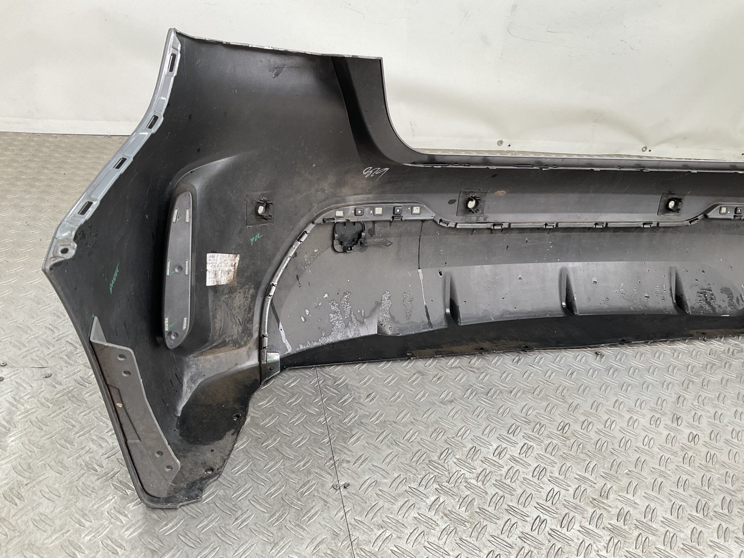 Bumper BMW 1 Serie F40 M Sport Pakket 51128070949 Achterbumper F3-18175