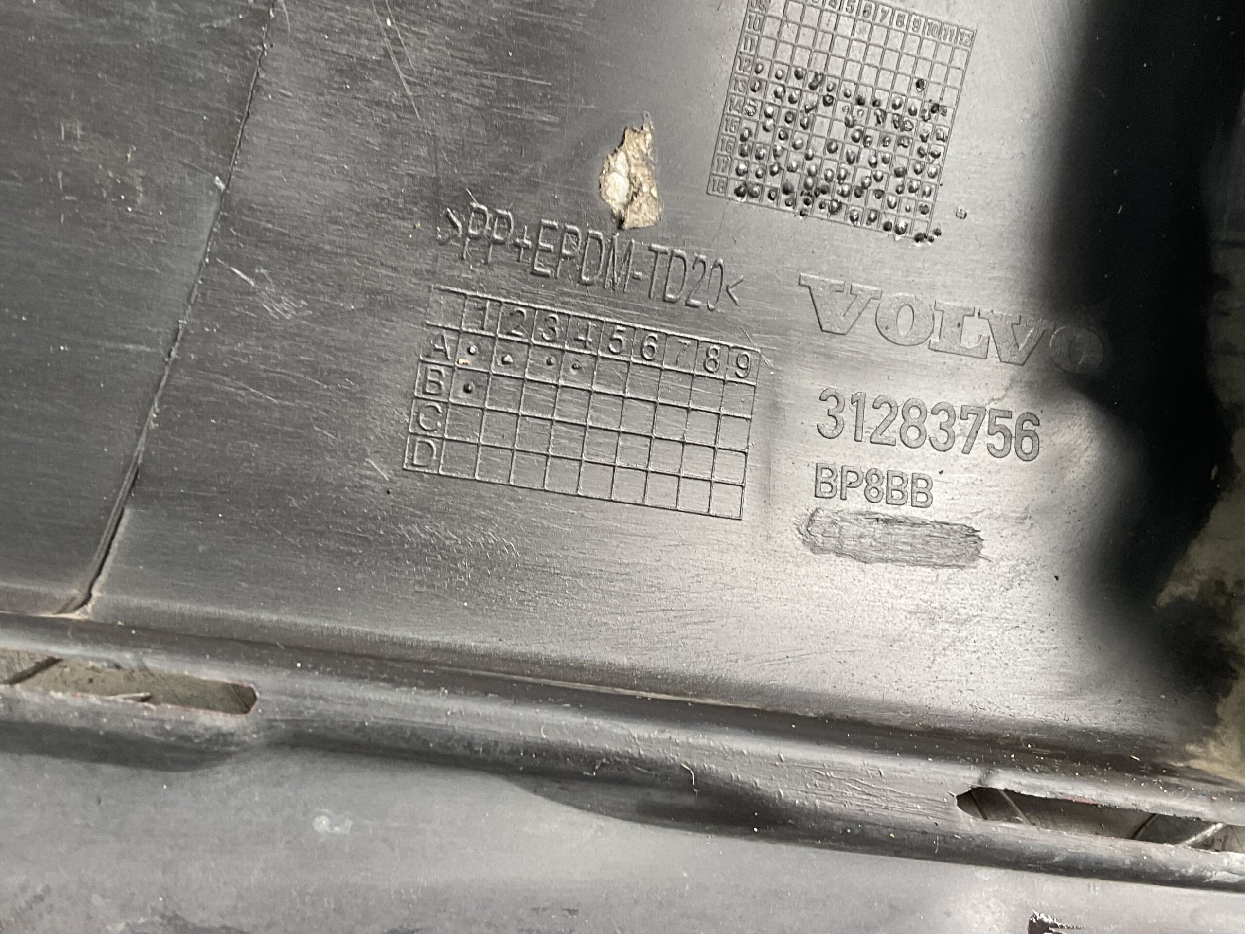 Bumper Volvo V40 Cross Country 13- 31283756 Achterbumper F3-18200