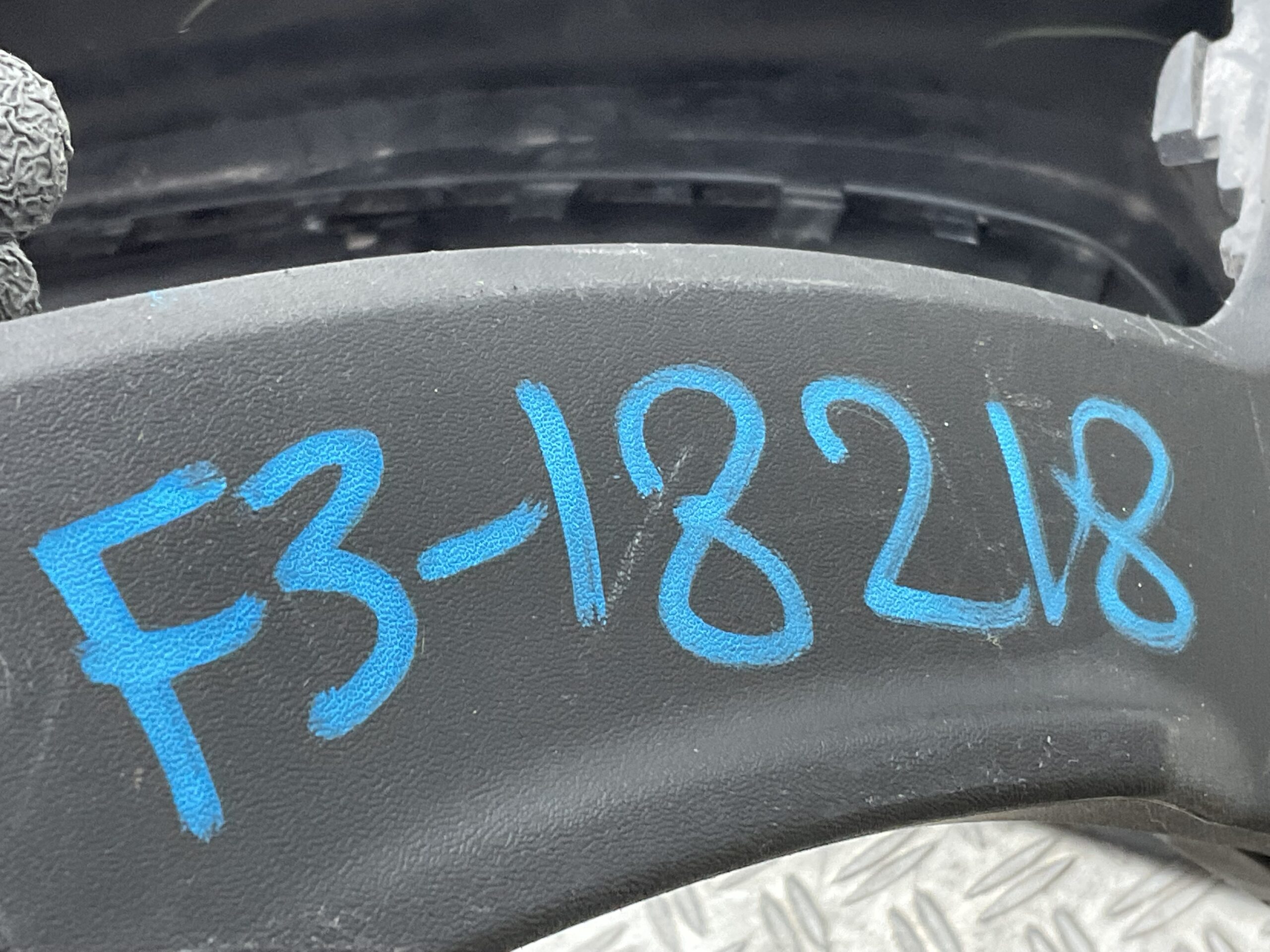 Bumper Volvo XC40 XC 40 4xpdc 17-23 31449333 Achterbumper F3-18218