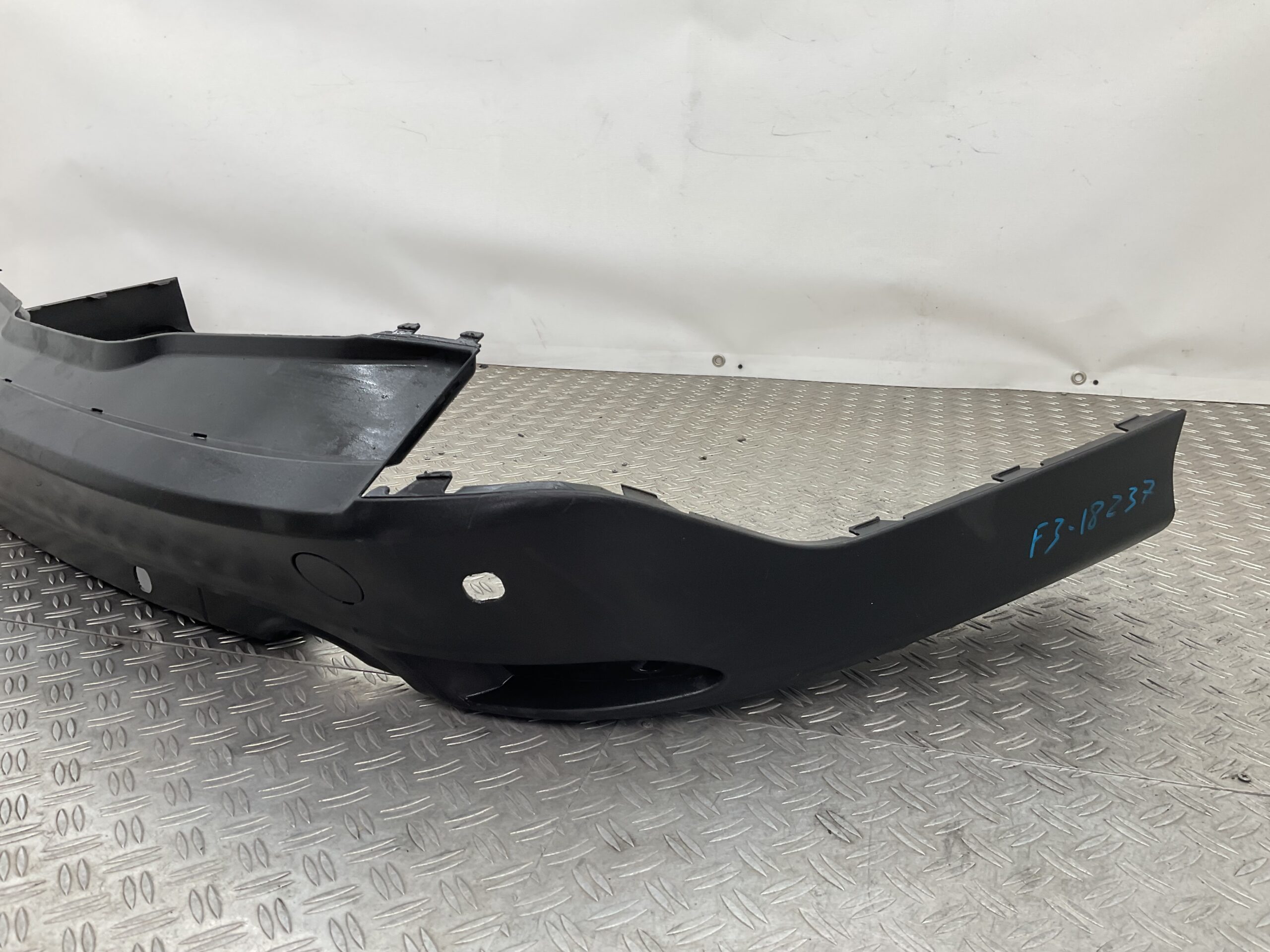 Bumper Ford Focus MK3 10-17 BM51-17A866 Achterbumper lip