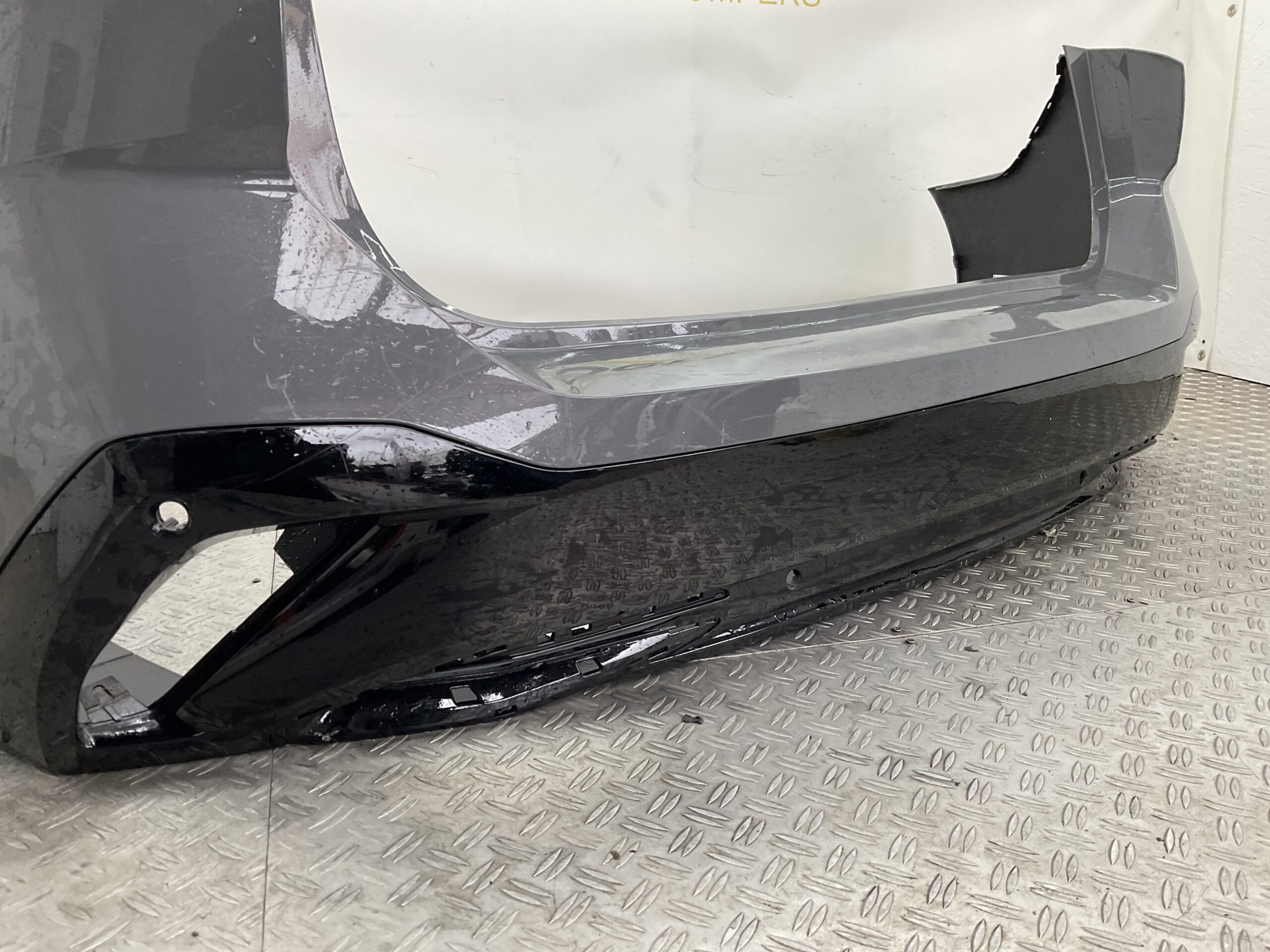 Bumper Peugeot 308 III T10 SW KOMBI 21- 9840113280 Achterbumper F3-18292