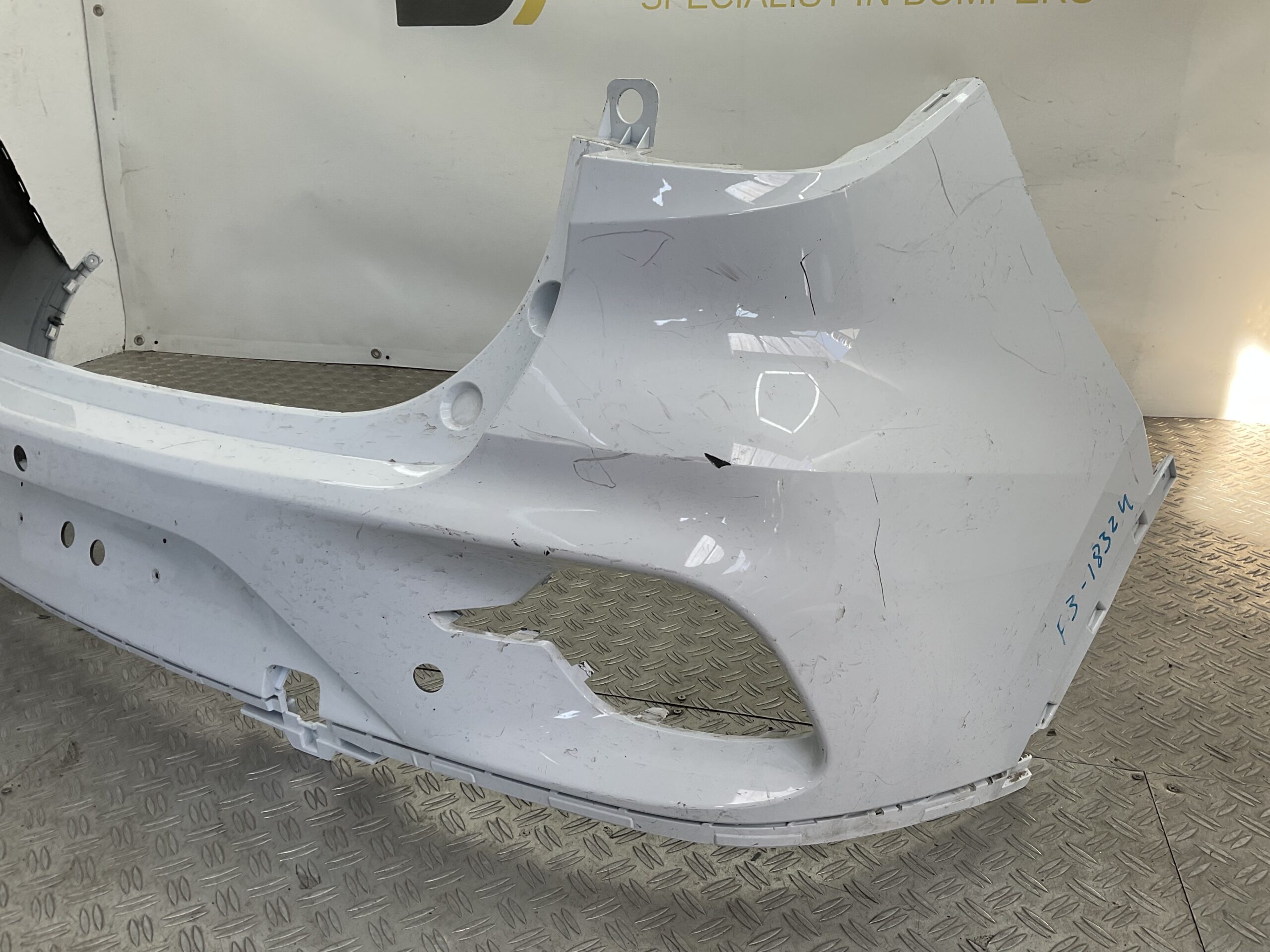 Bumper MG ZS SUV Facelift 17-- P10639343 Achterbumper F3-18324