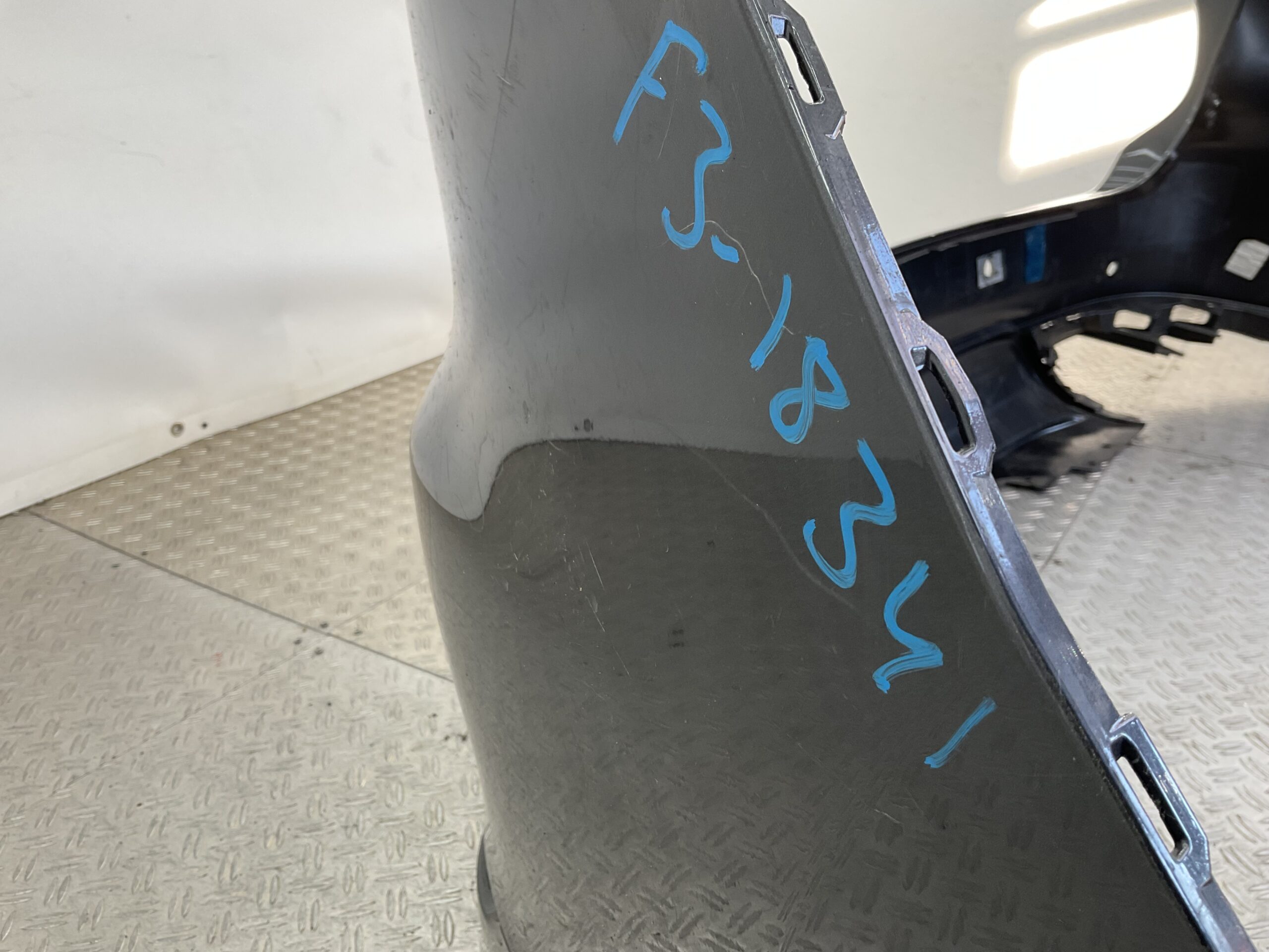 Bumper Mazda CX60 CX-60 4xpdc KAAA-50221 Achterbumper F3-18341