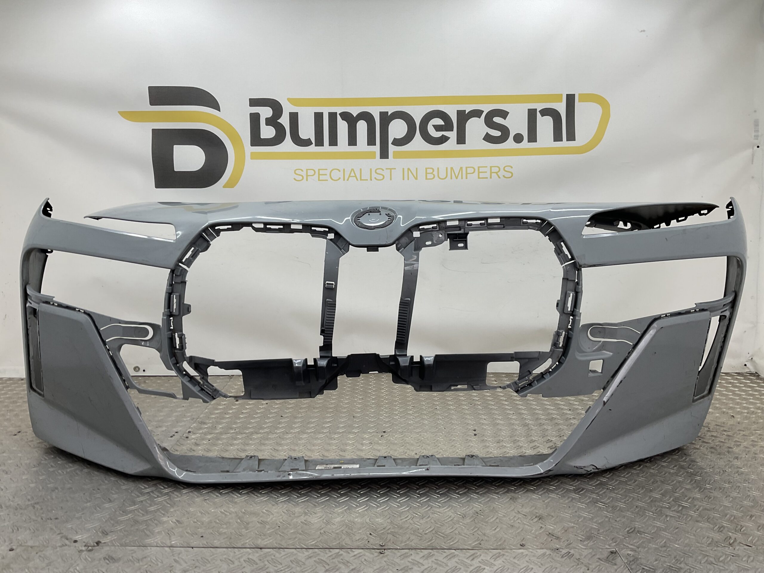Bumper BMW 7 Serie i7 G70 M Pakket 22-25 51118081544 Voorbumper K10-19359