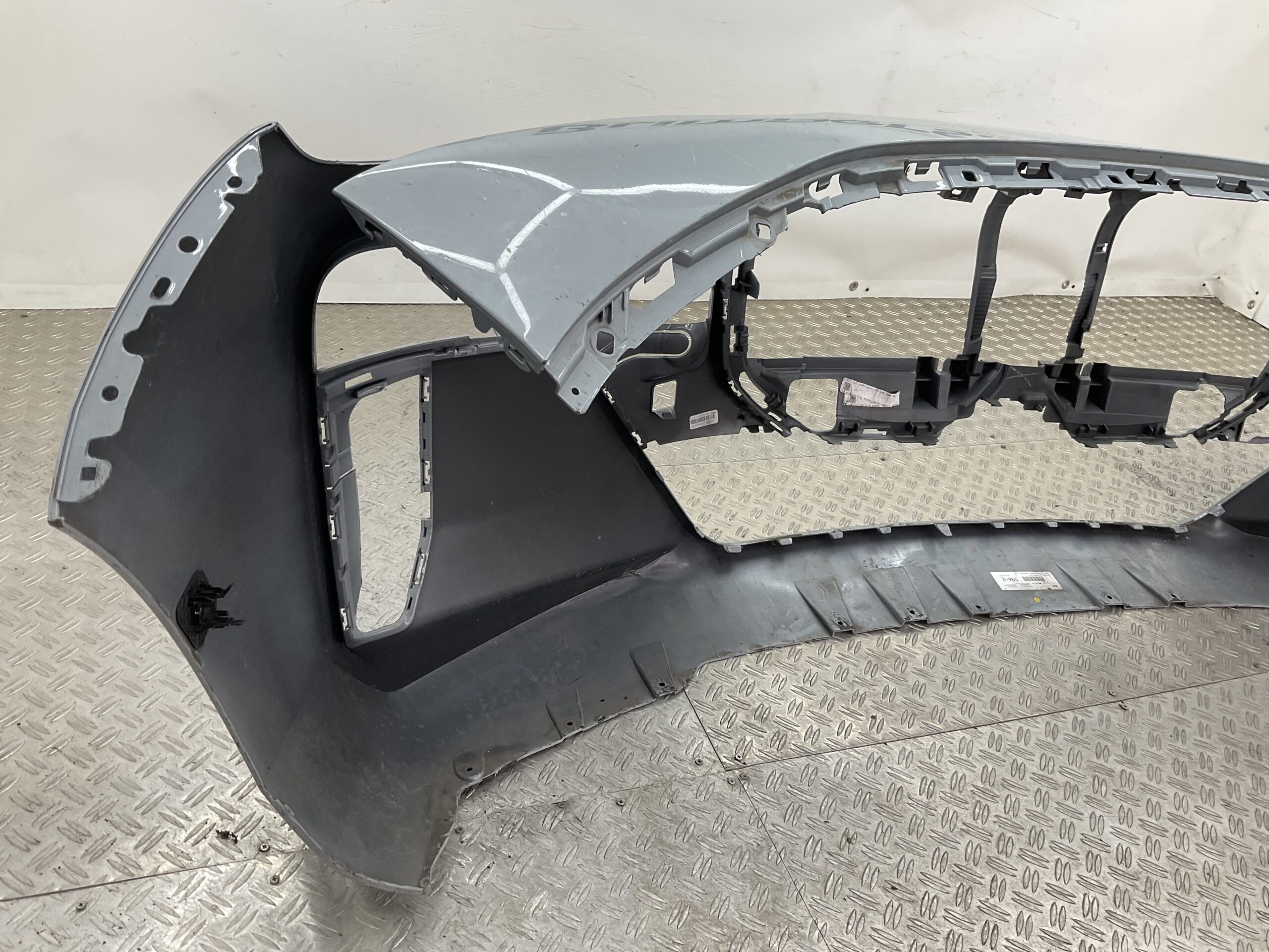 Bumper BMW 7 Serie i7 G70 M Pakket 22-25 51118081544 Voorbumper K10-19359