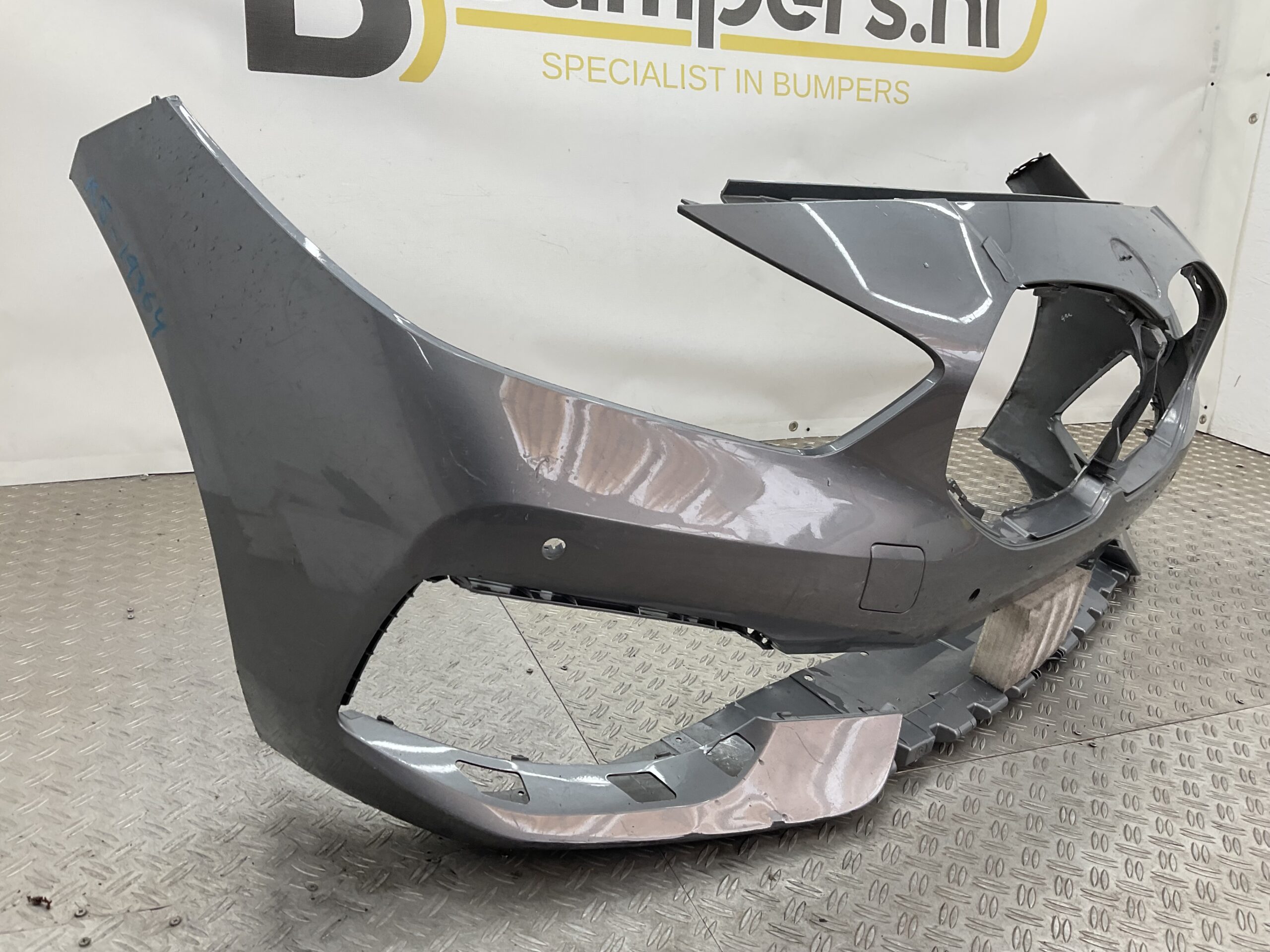 Bumper BMW 1 Serie F40 Sportline 51117459708 Voorbumper K5-19364