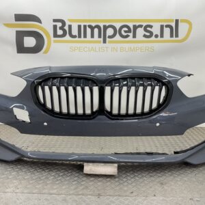 Bumper BMW 1 Serie F40 MPakket M-Pakket 4xpdc 51118070928 Voorbumper K5-19371