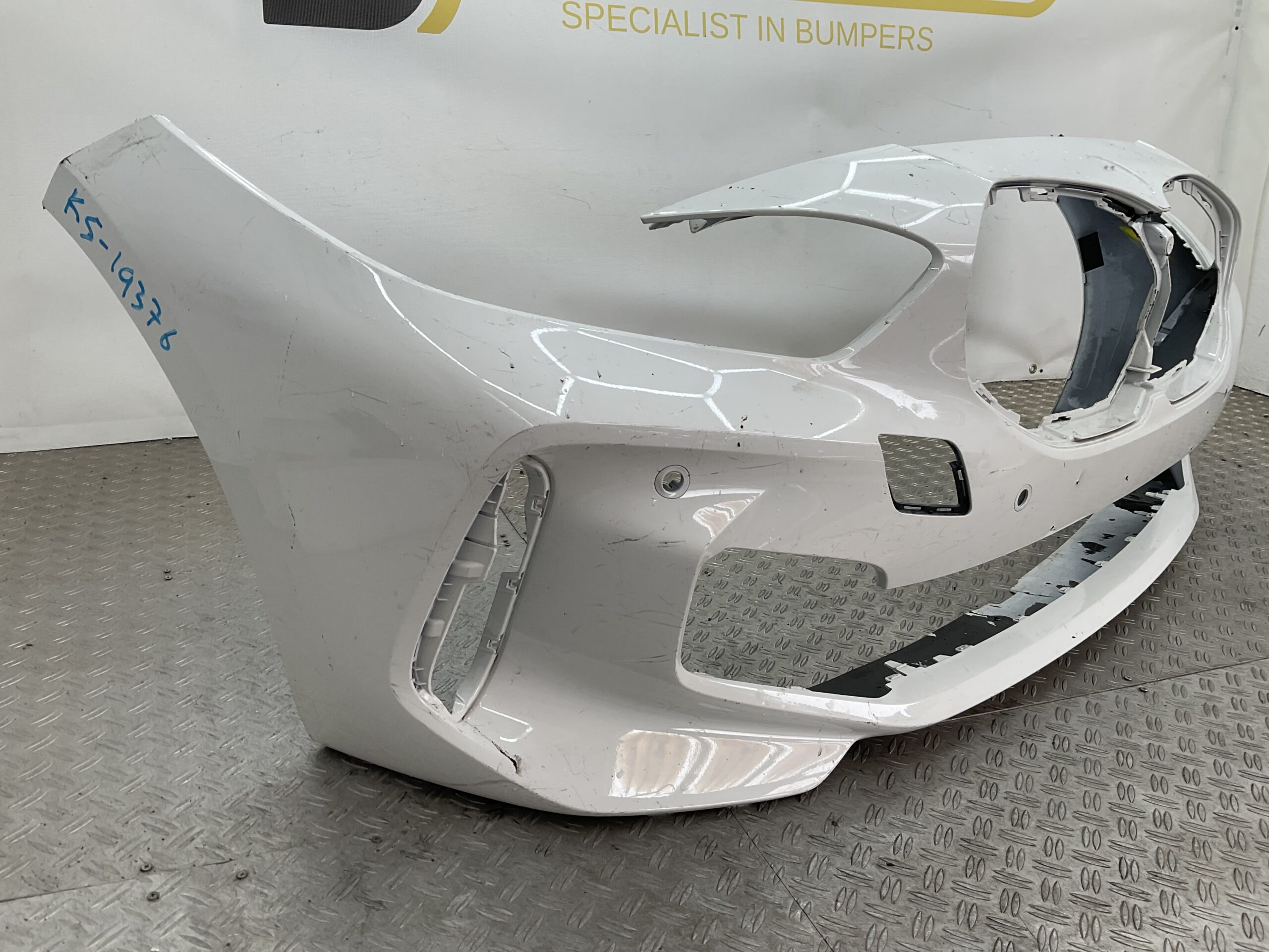 Bumper BMW 1 Serie F40 Sportline 51117459708 Voorbumper K5-19376