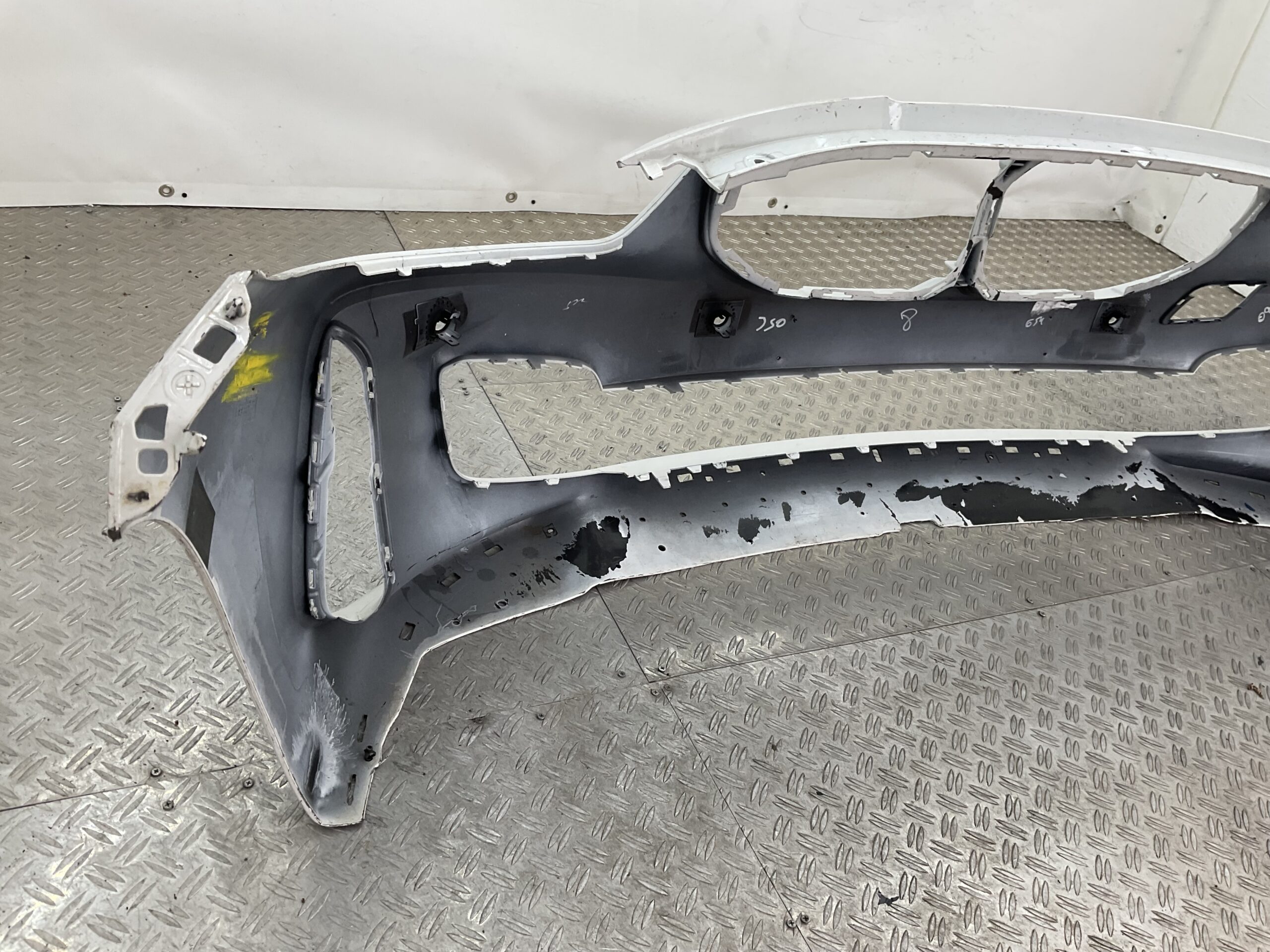 Bumper BMW 1 Serie F40 Sportline 51117459708 Voorbumper K5-19376