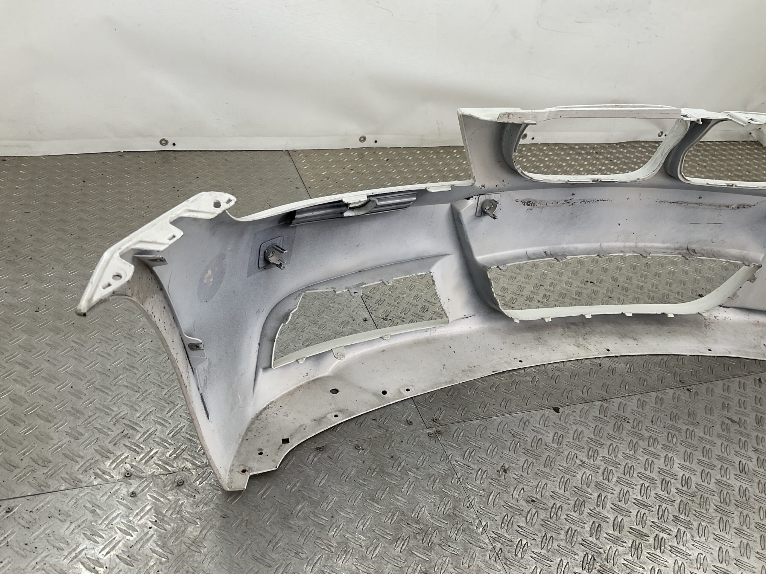 Bumper BMW 3 Serie F30 F31 M Pakket M-Pakket B39 511115857711 Voorbumper K4-19395