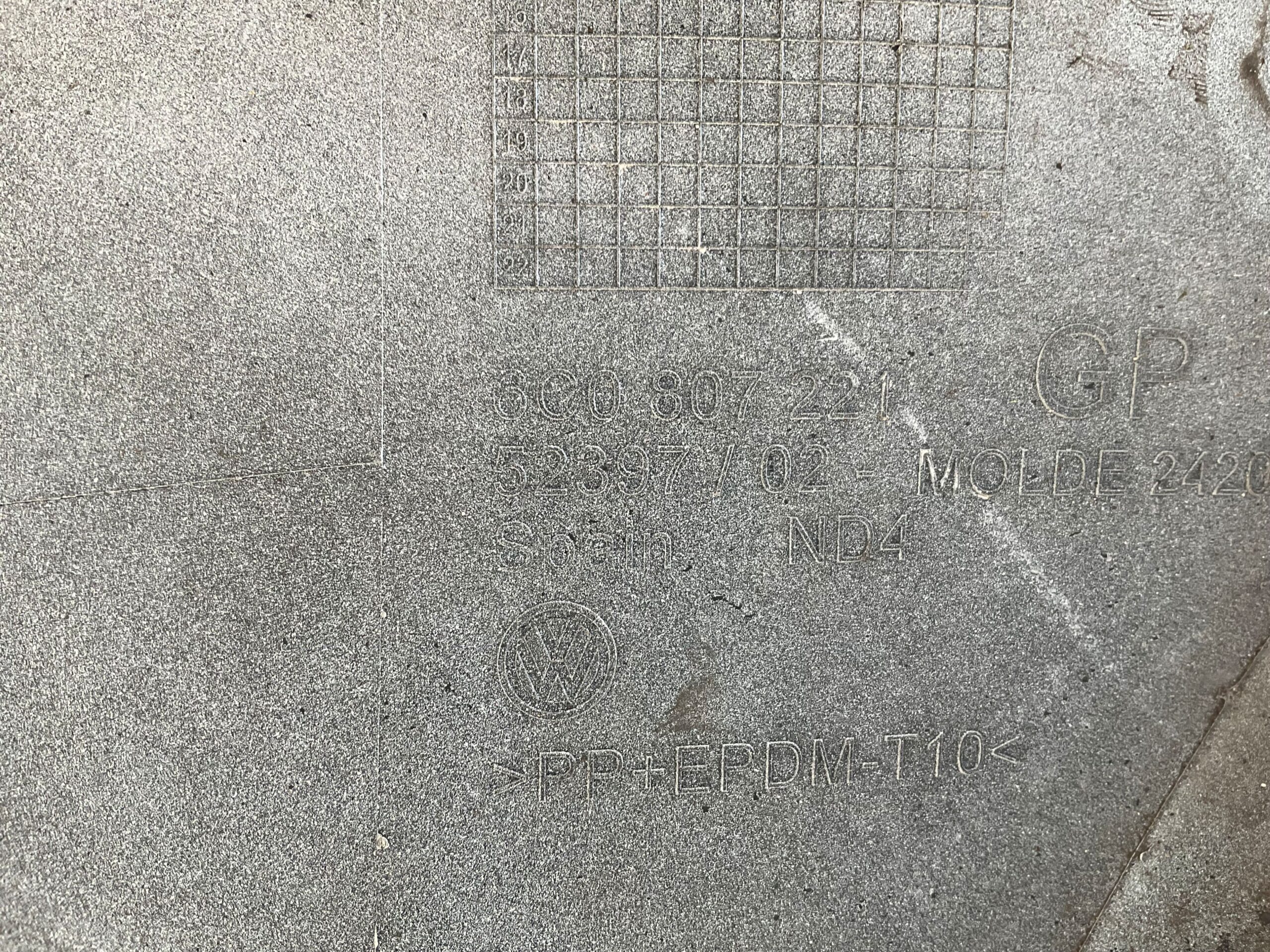 Bumper Volkswagen Polo 6C 13-17 6C0807221 Voorbumper C9-19655