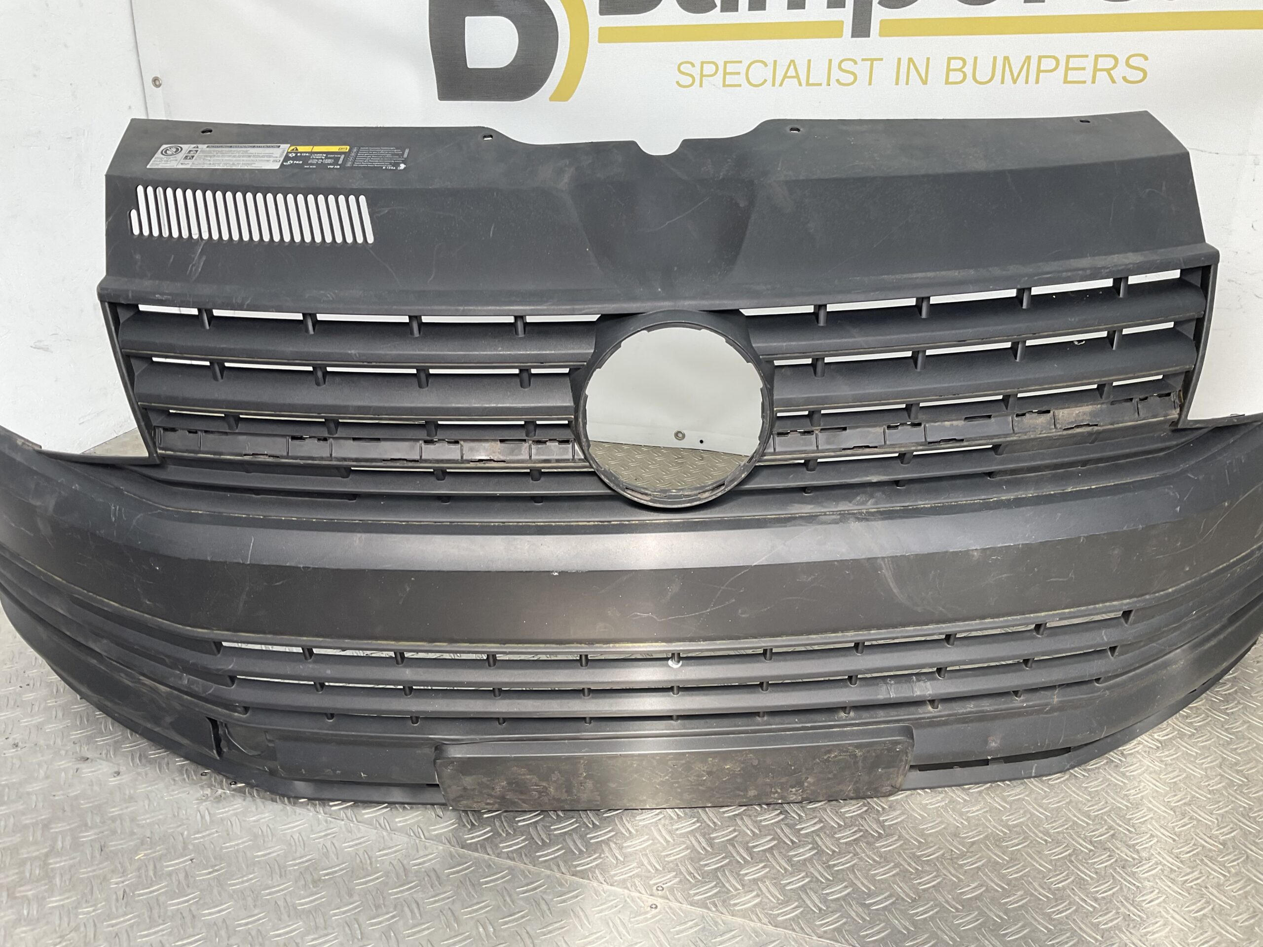 Bumper Volkswagen Transporter T6 7E0 15-19 7E0807221D Voorbumper C10-19728