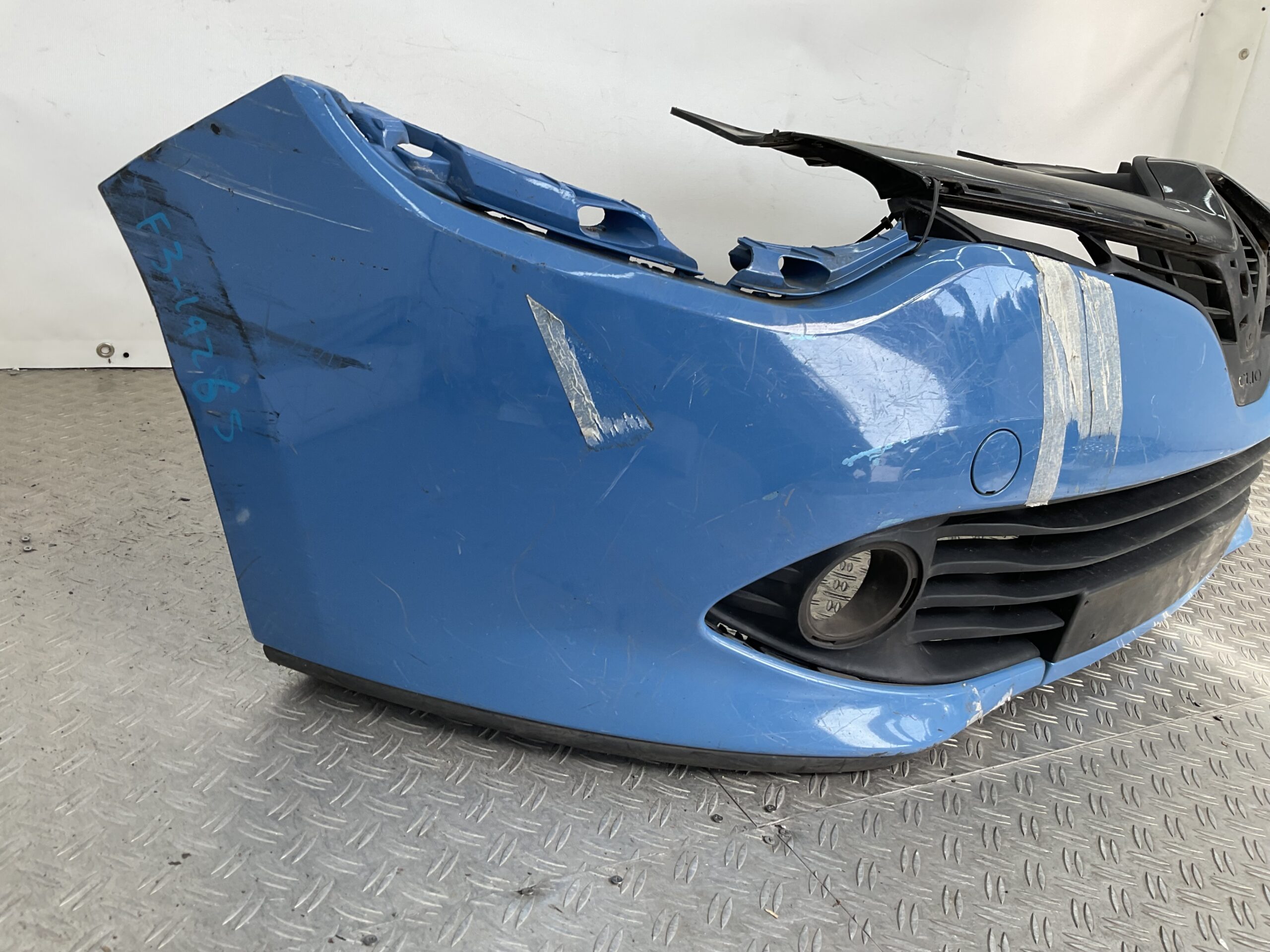 Bumper Renault Clio 4 2012-2015 620221112R Voorbumper F3-19265