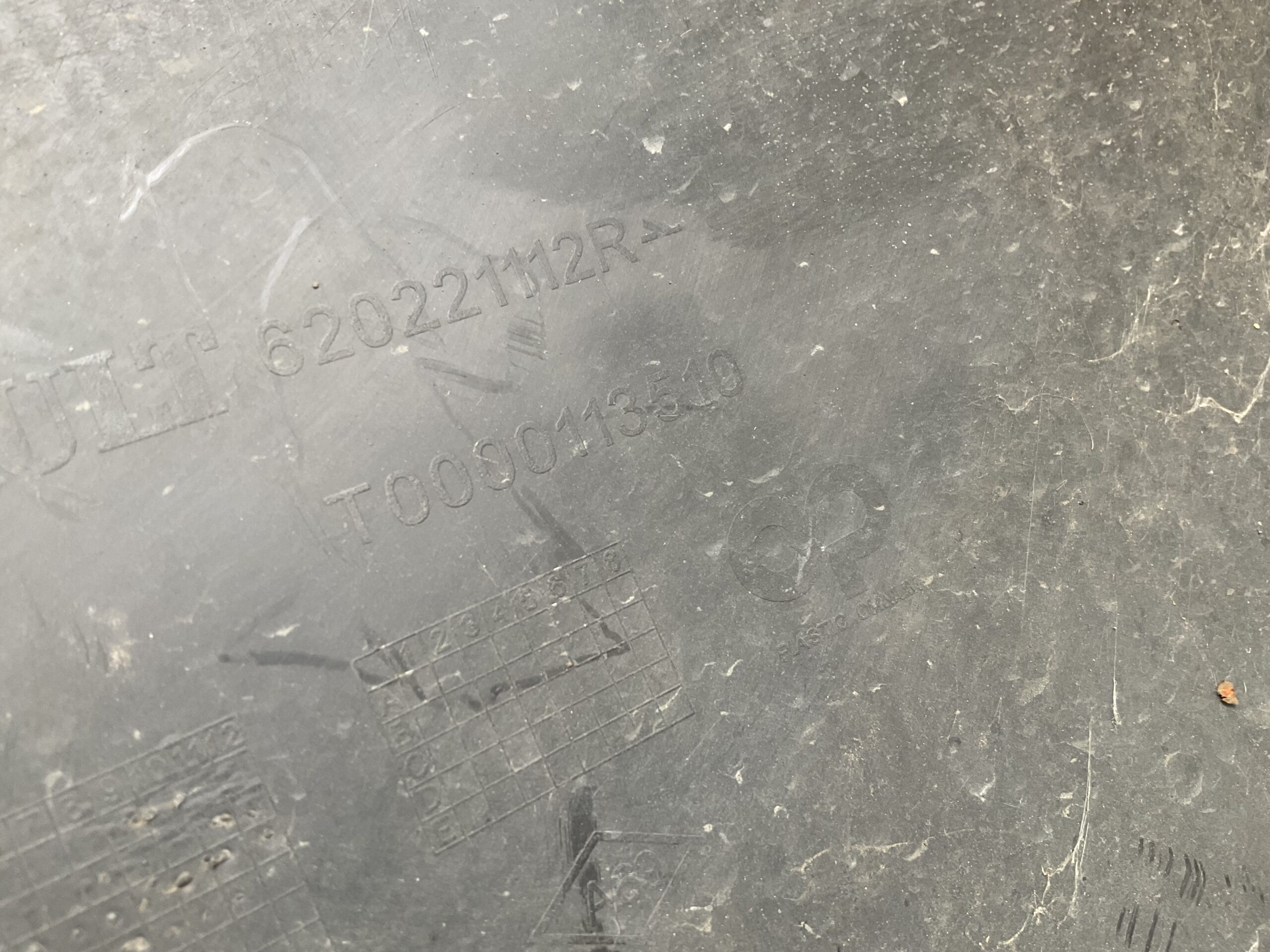 Bumper Renault Clio 4 2012-2015 620221112R Voorbumper F3-19265