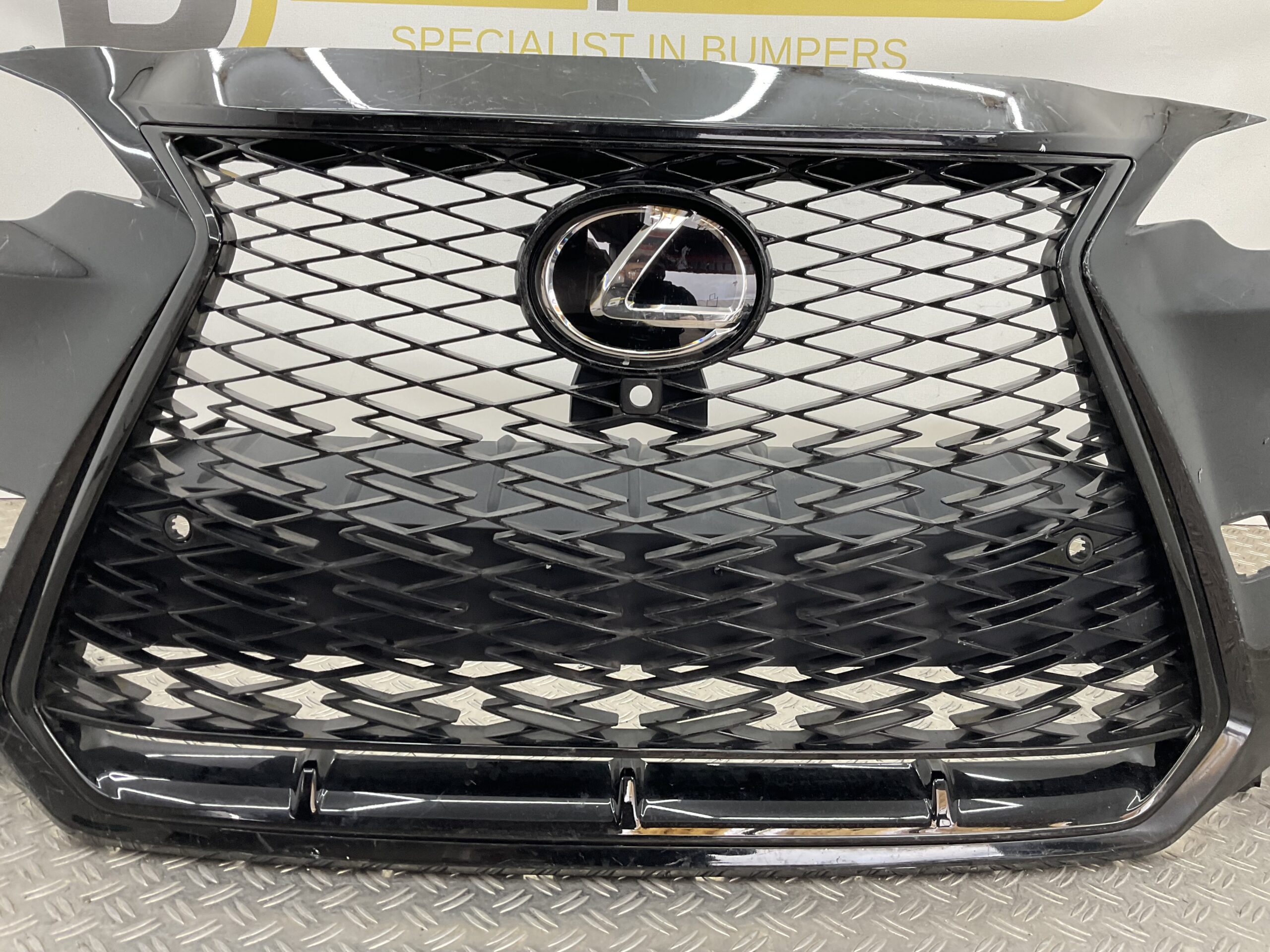 Bumper Lexus NX 2021 52119-78330 Voorbumper D9-18999