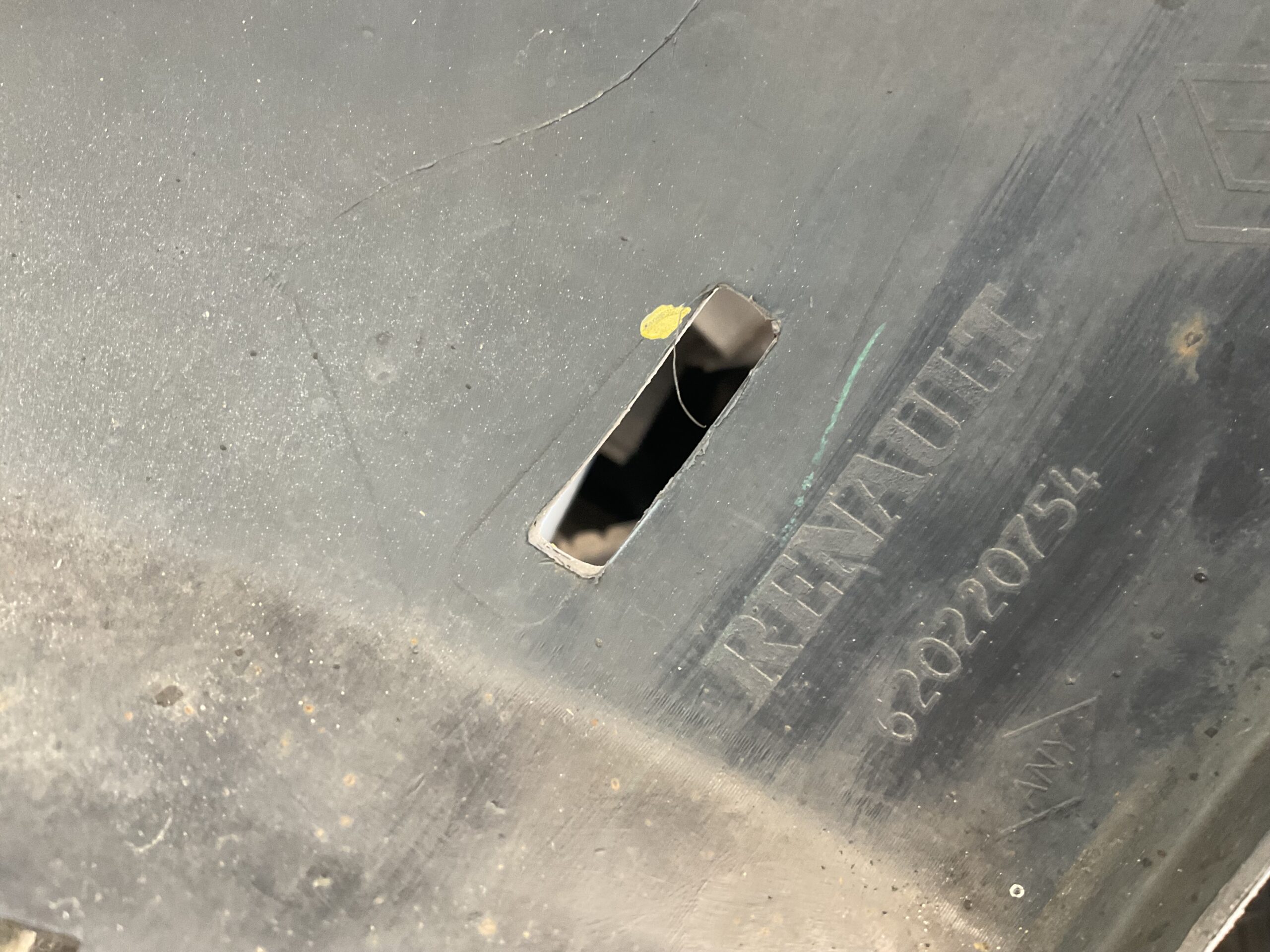 Bumper Dacia Sandero II 2012-2014 620220754 Voorbumper G3-19198