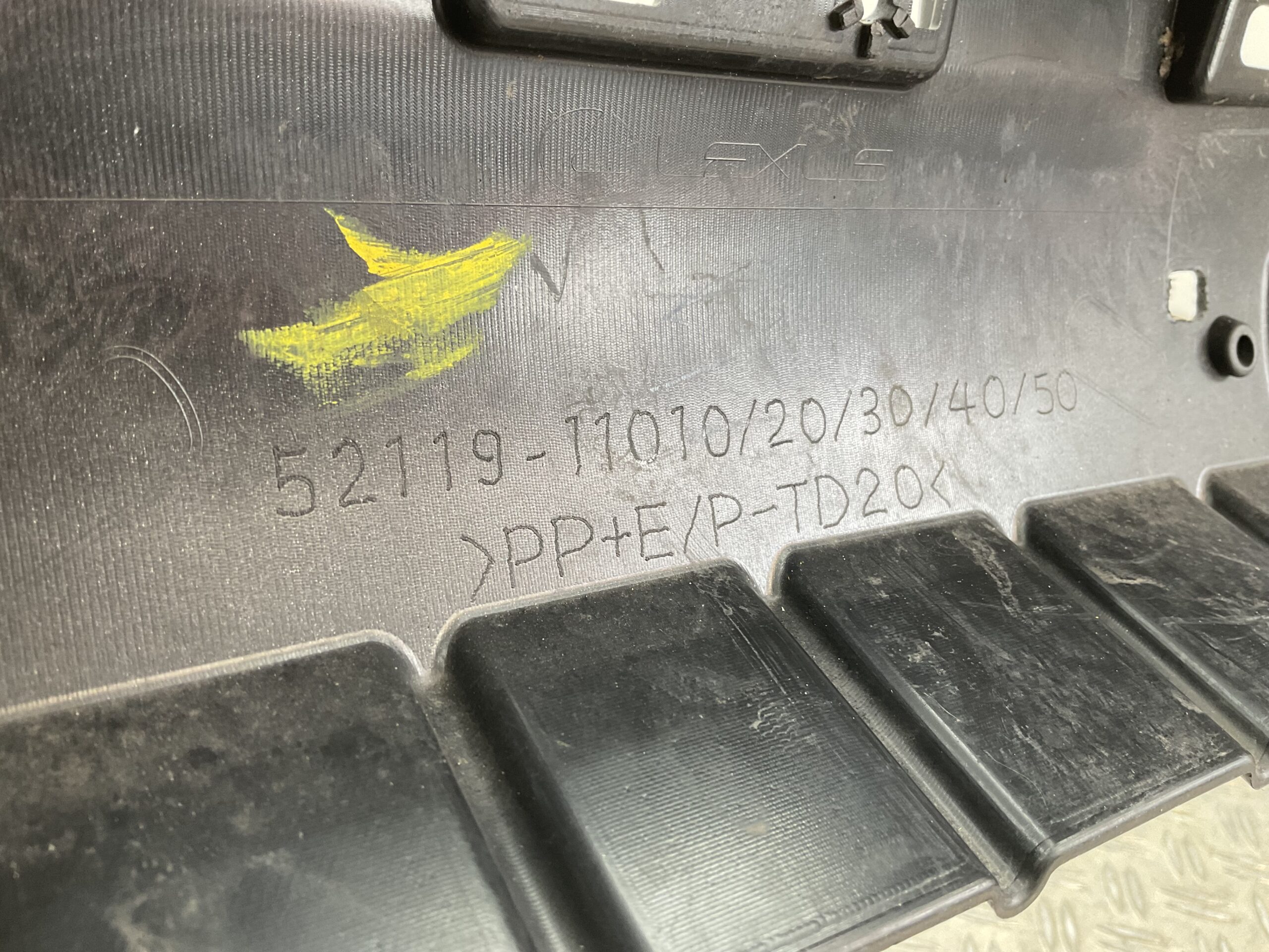 Bumper Lexus LC 2016 5211911010 Voorbumper D9-19208