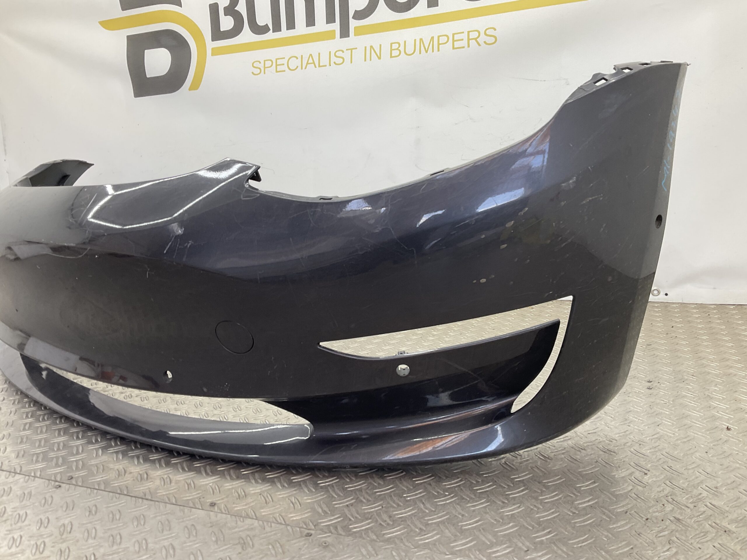 Bumper Tesla Model Y 2020-2024 1540100-06-C Voorbumper M1-19247