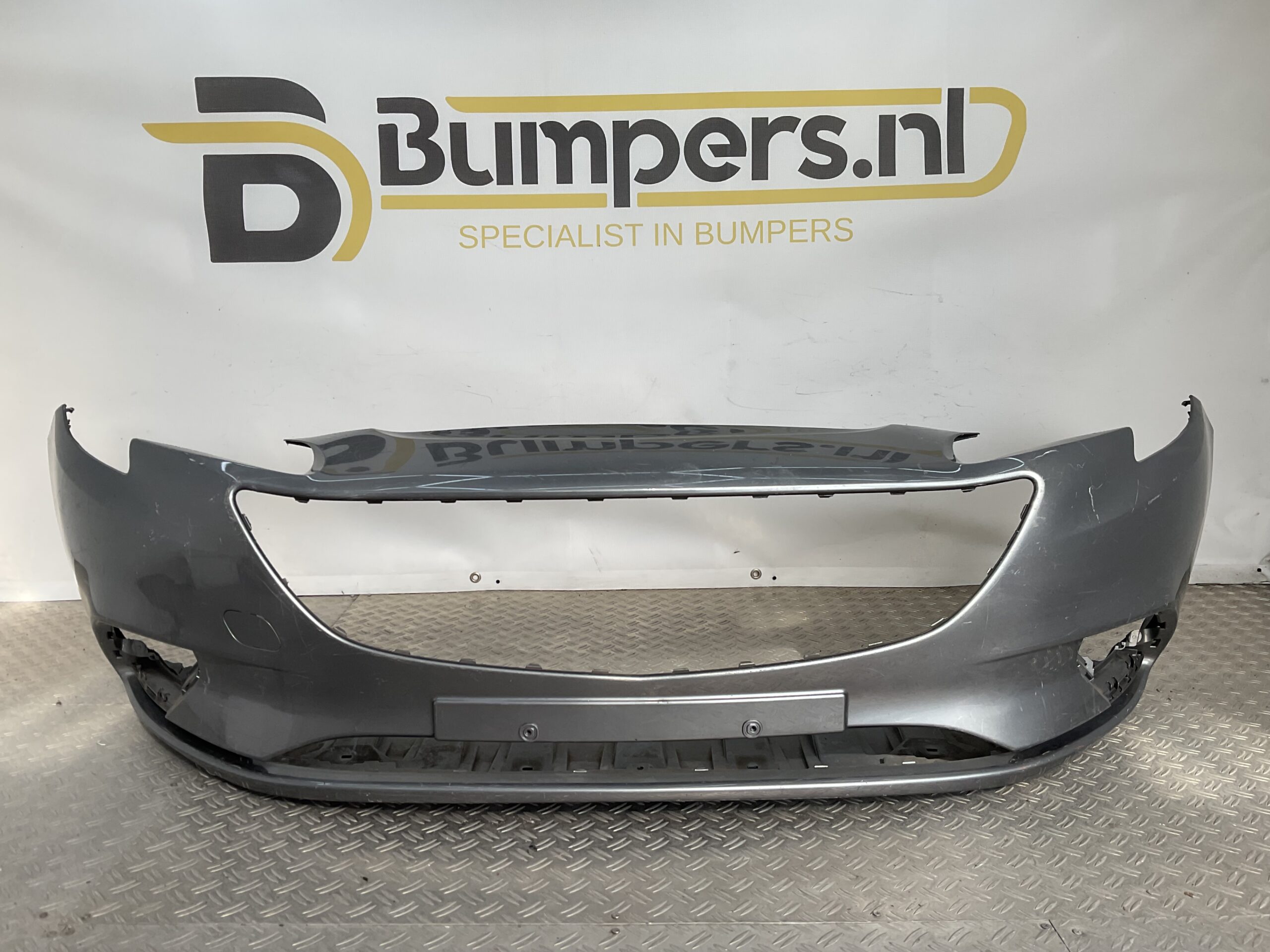 BUMPER Opel Corsa E 2014-2021 475498858 VOORBUMPER i9-19250
