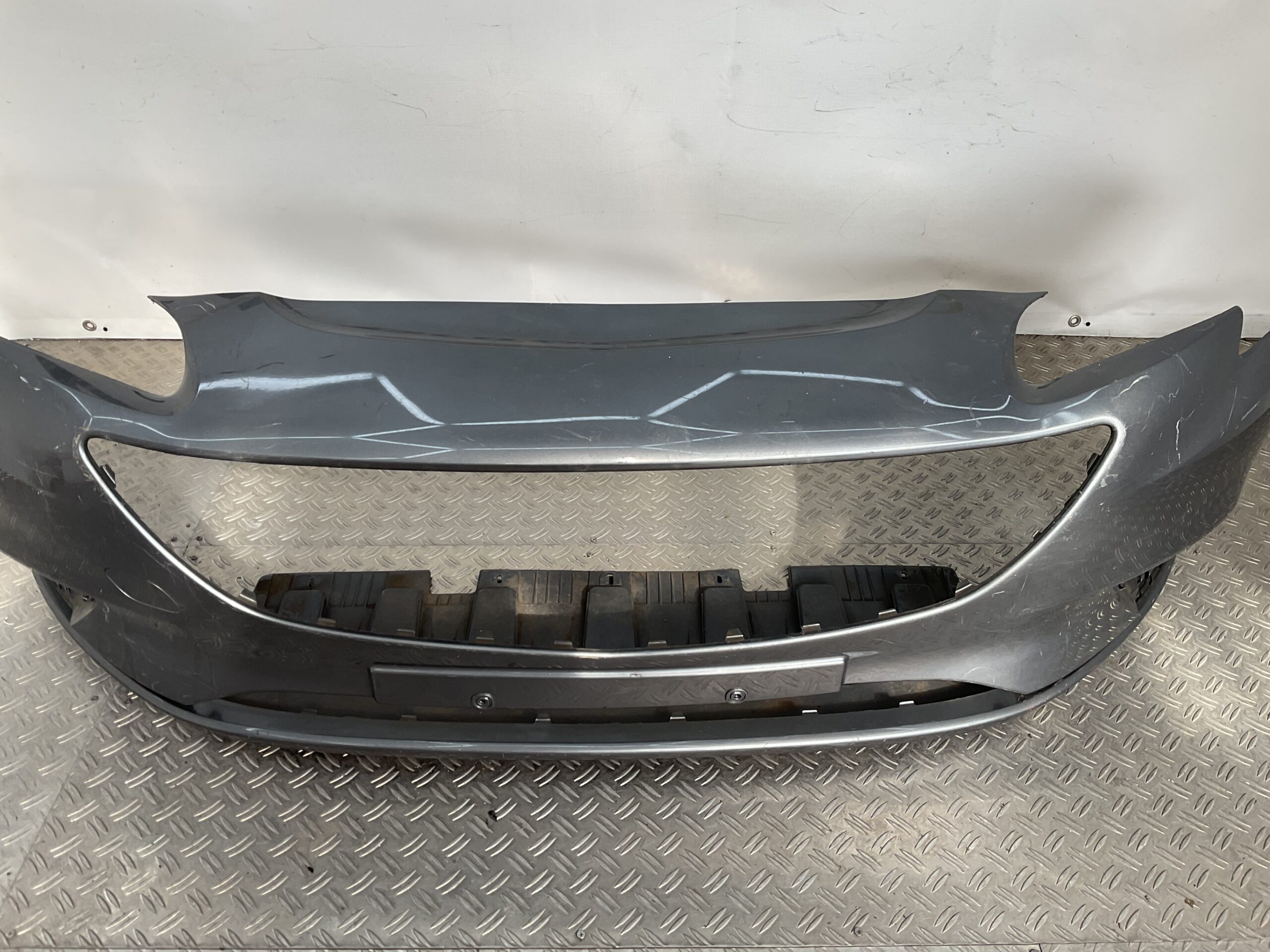BUMPER Opel Corsa E 2014-2021 475498858 VOORBUMPER i9-19250