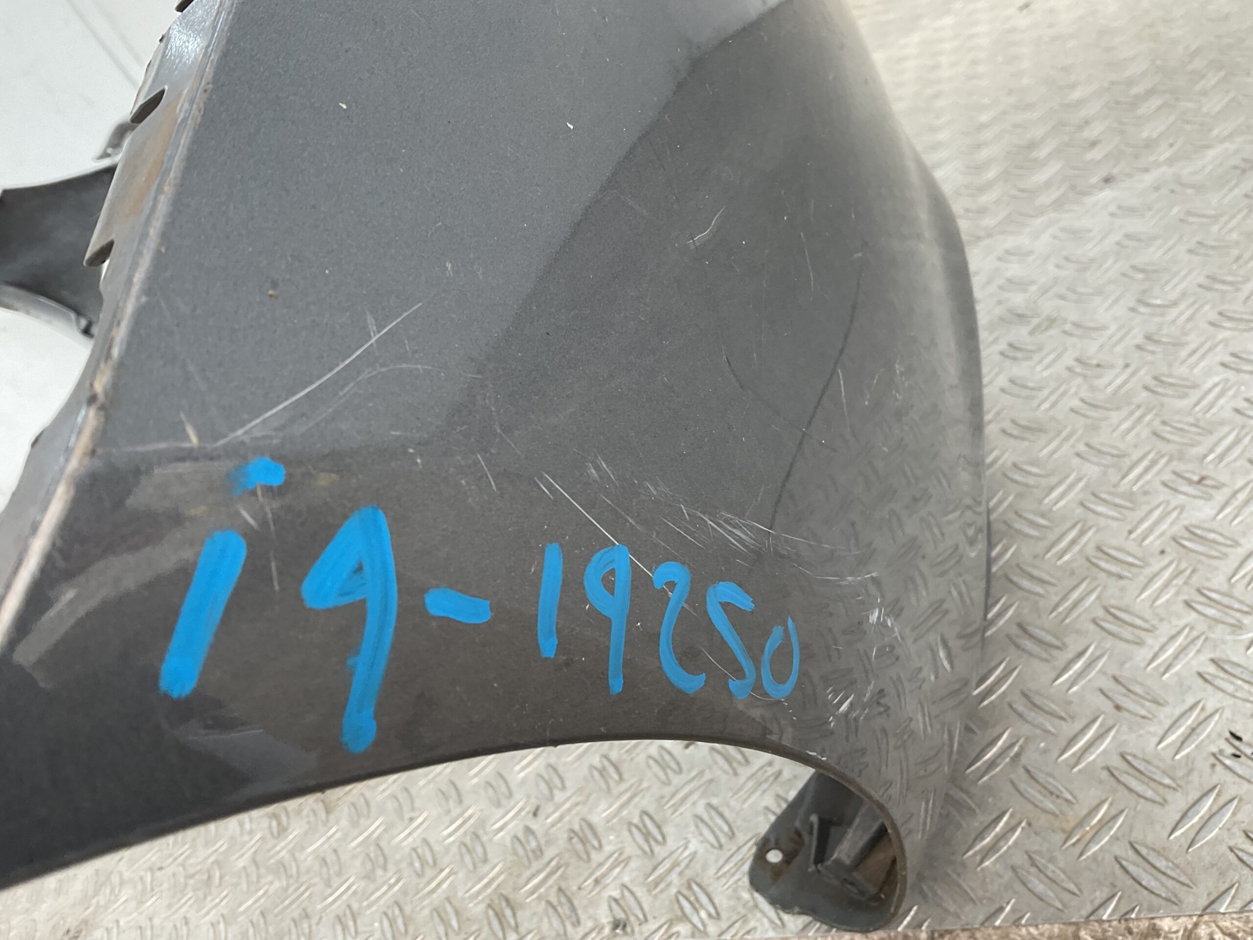 BUMPER Opel Corsa E 2014-2021 475498858 VOORBUMPER i9-19250