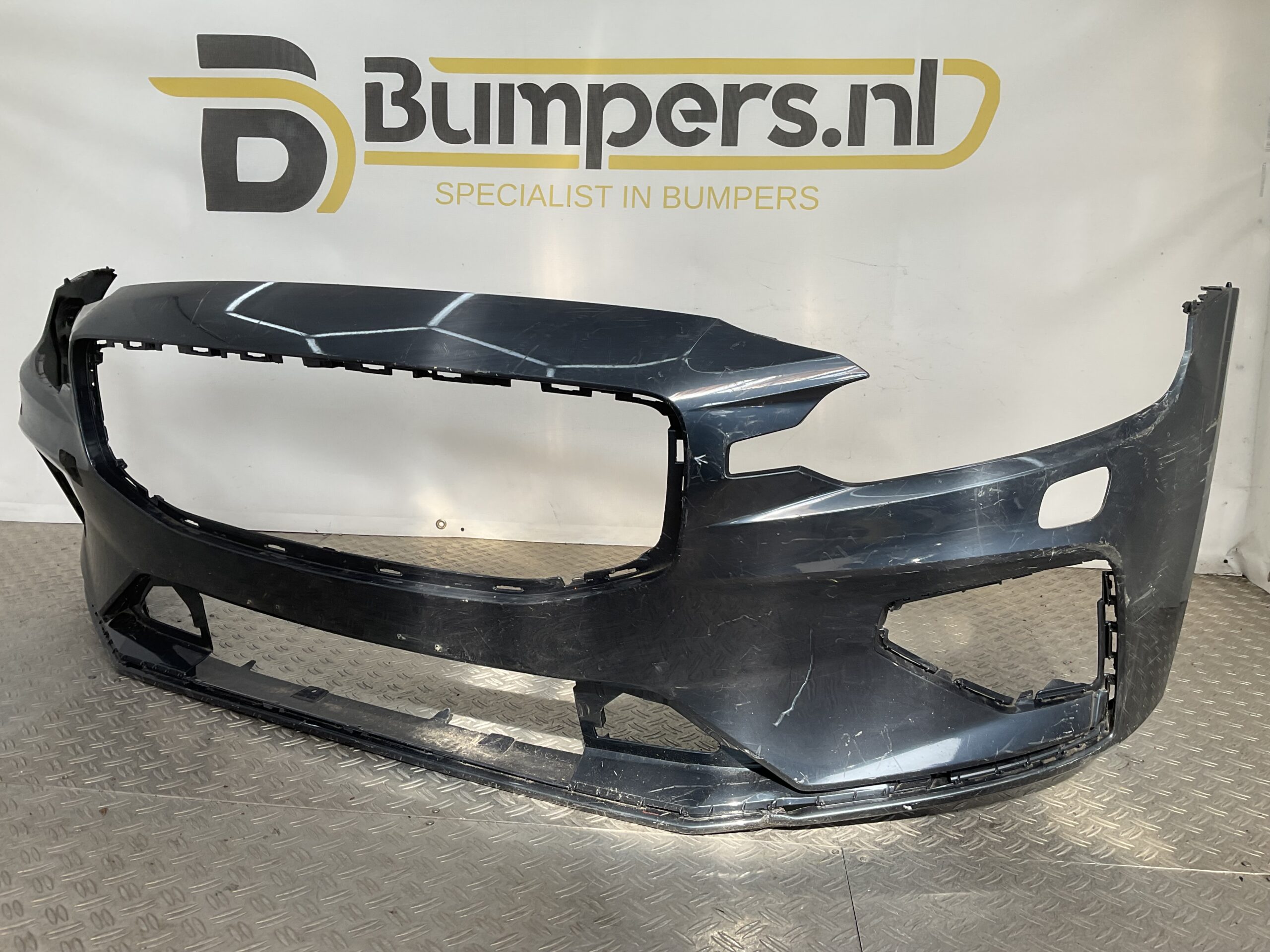 Bumper Volvo V60 S60 Rdesign R-Design 18- 31690530 Voorbumper E5-19275