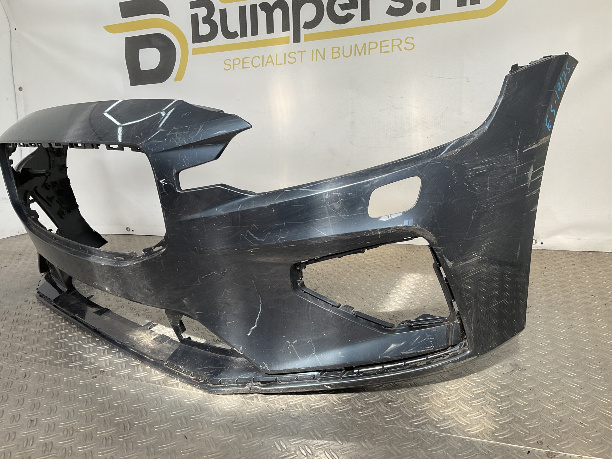 Bumper Volvo V60 S60 Rdesign R-Design 18- 31690530 Voorbumper E5-19275