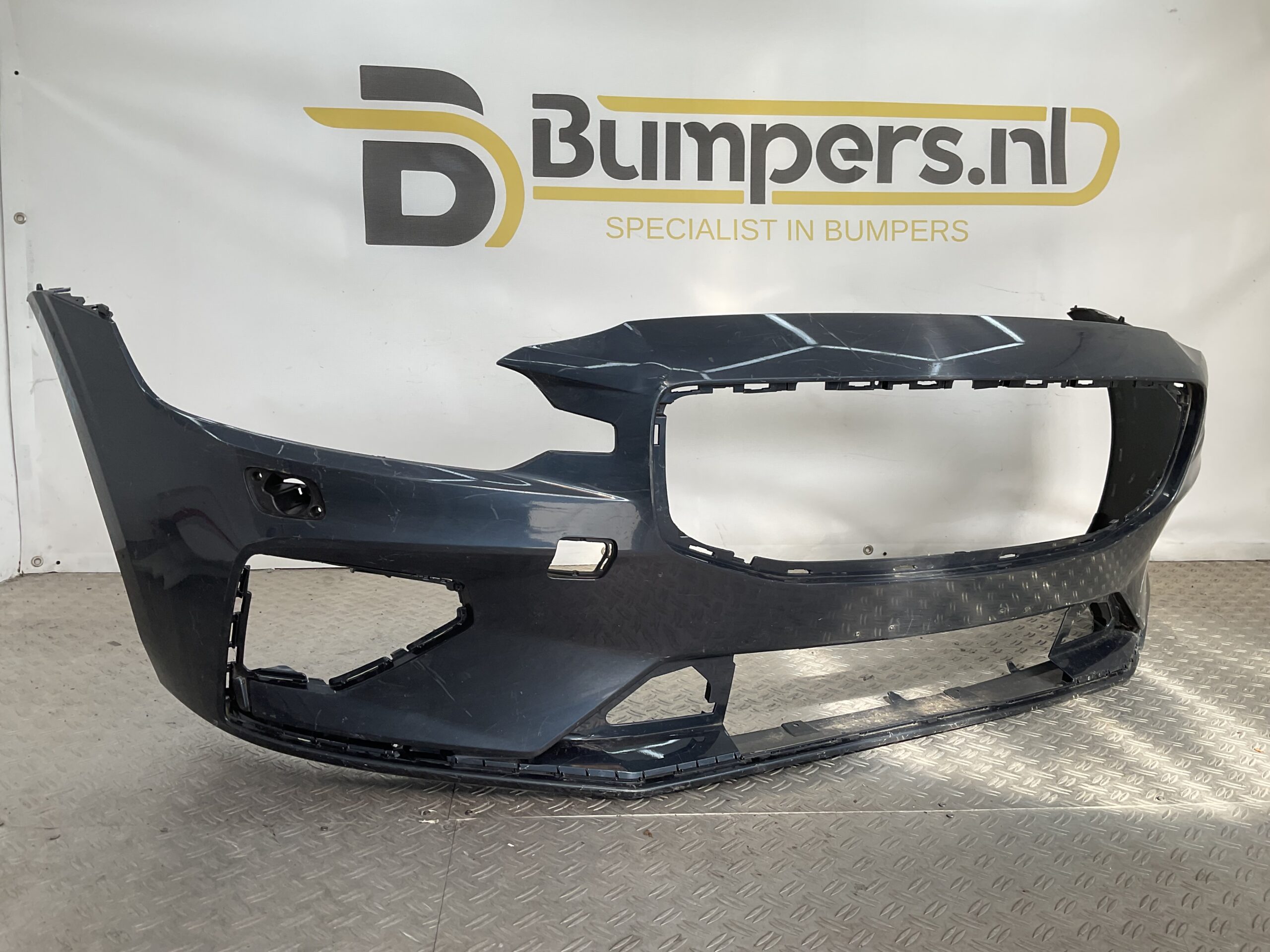 Bumper Volvo V60 S60 Rdesign R-Design 18- 31690530 Voorbumper E5-19275