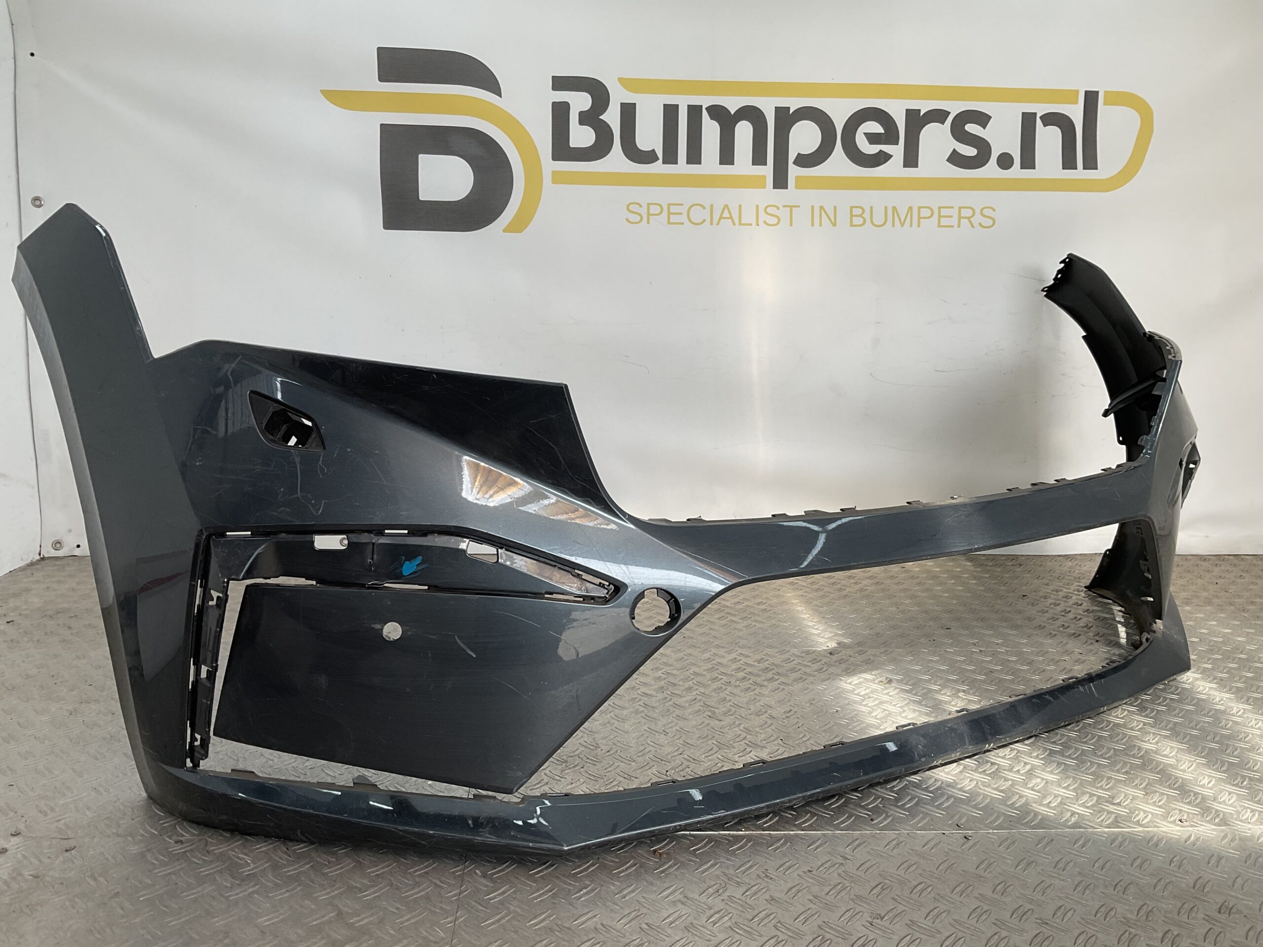 Bumper Skoda Enyaq iV 2021 5LA807221F Voorbumper H10-19276