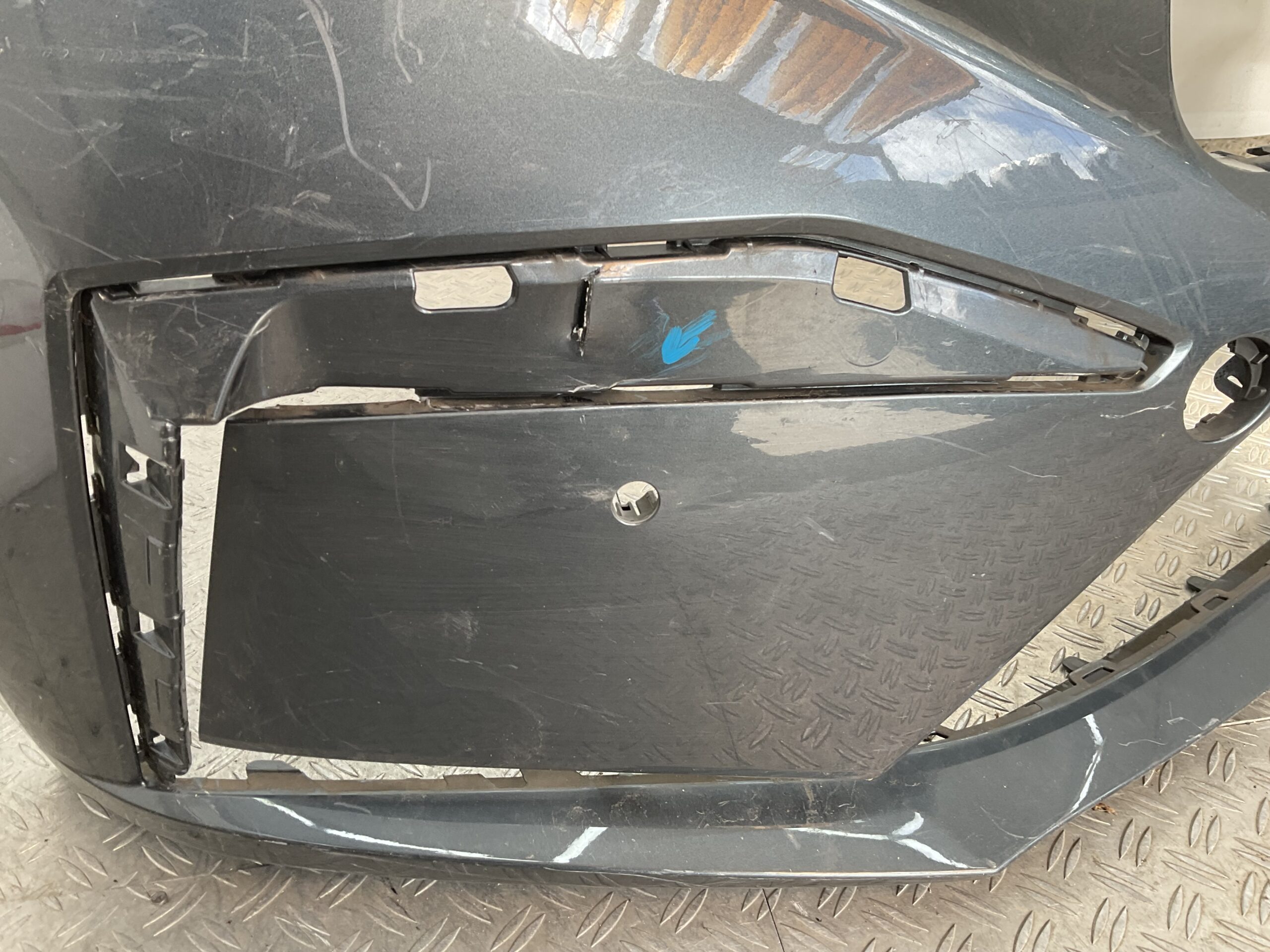 Bumper Skoda Enyaq iV 2021 5LA807221F Voorbumper H10-19276