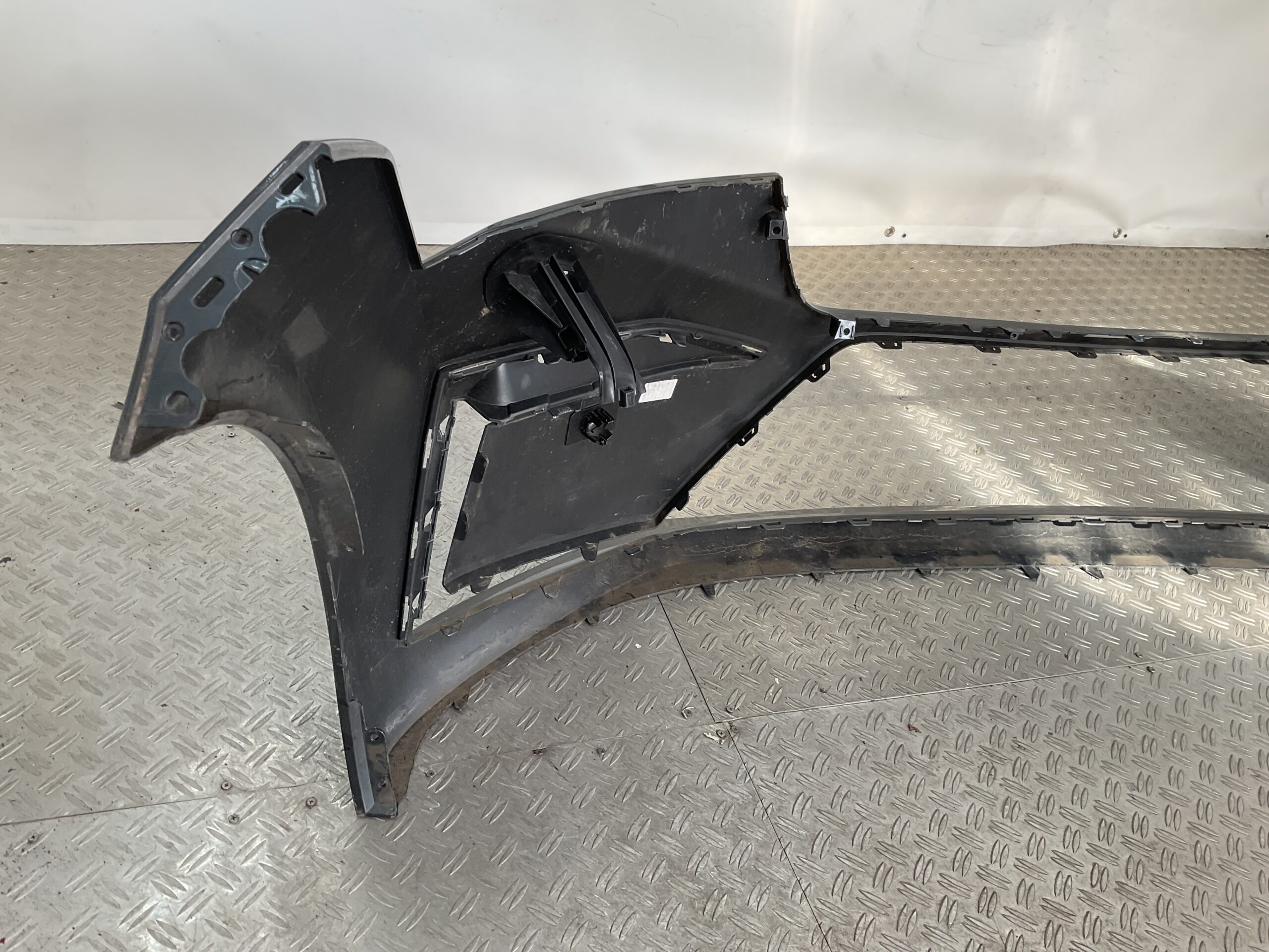 Bumper Skoda Enyaq iV 2021 5LA807221F Voorbumper H10-19276