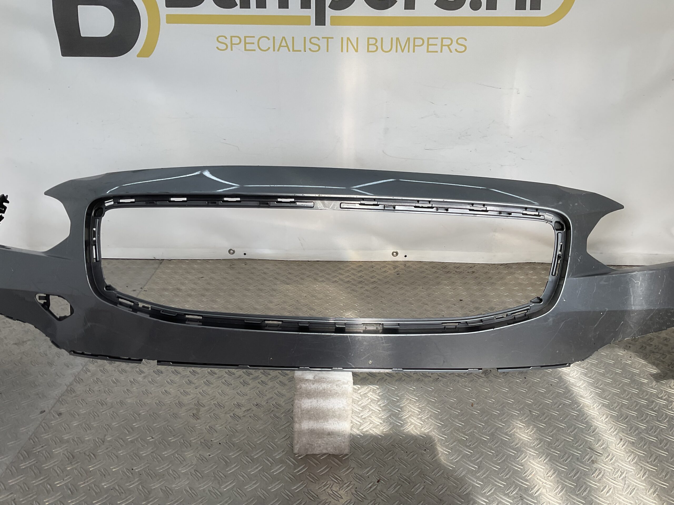 BUMPER Volvo S90 V90 2016-2020 32244558 VOORBUMPER E5-19279
