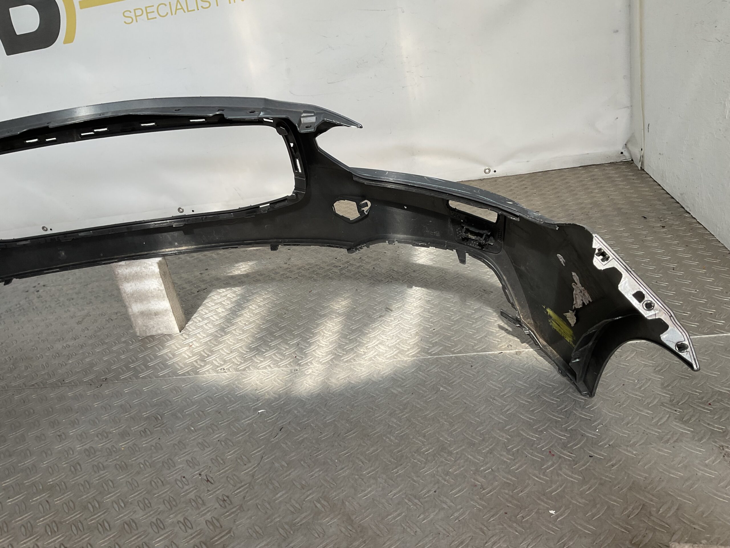 BUMPER Volvo S90 V90 2016-2020 32244558 VOORBUMPER E5-19279